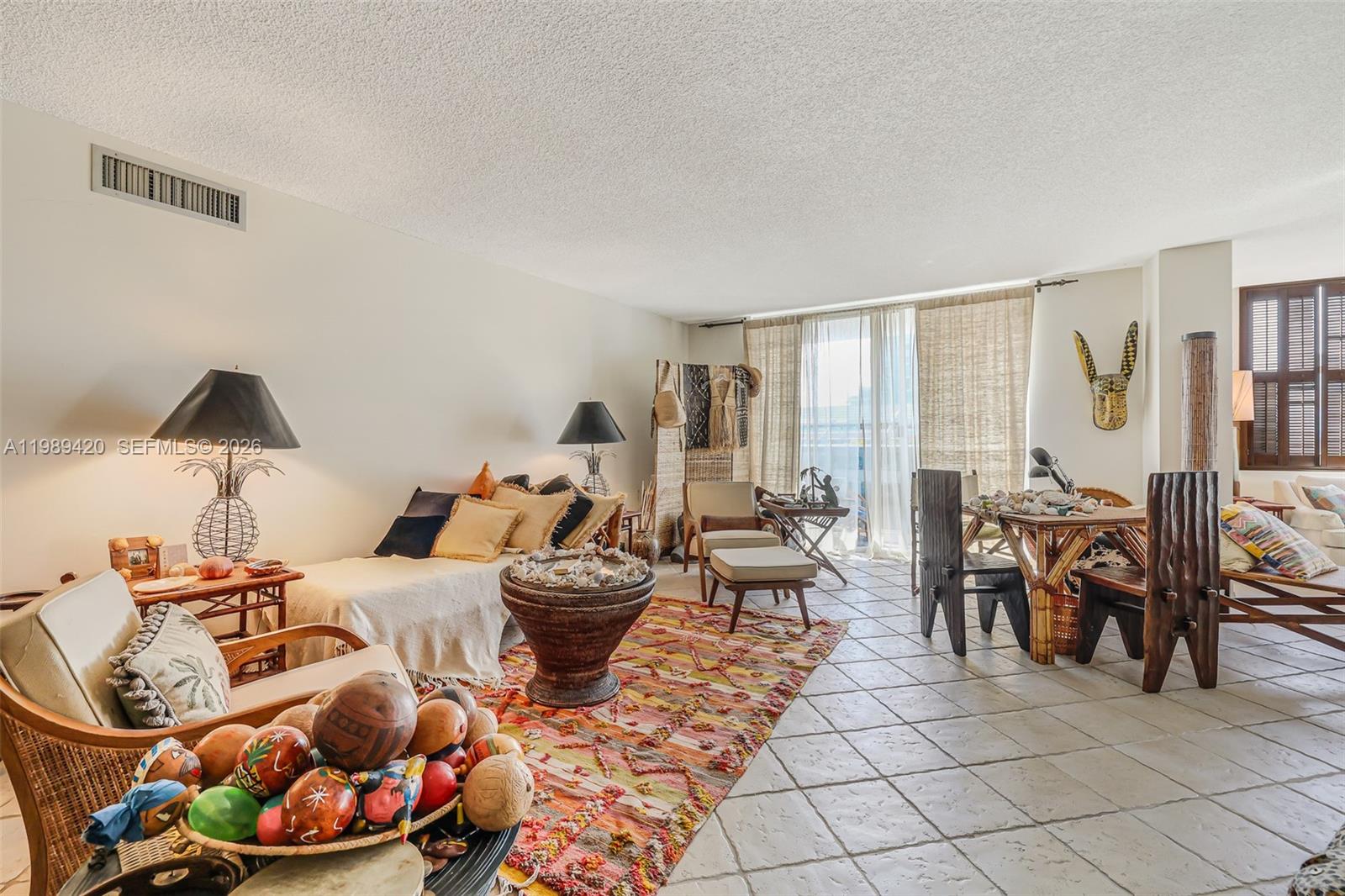MAISON GRANDE CONDO - Residential
