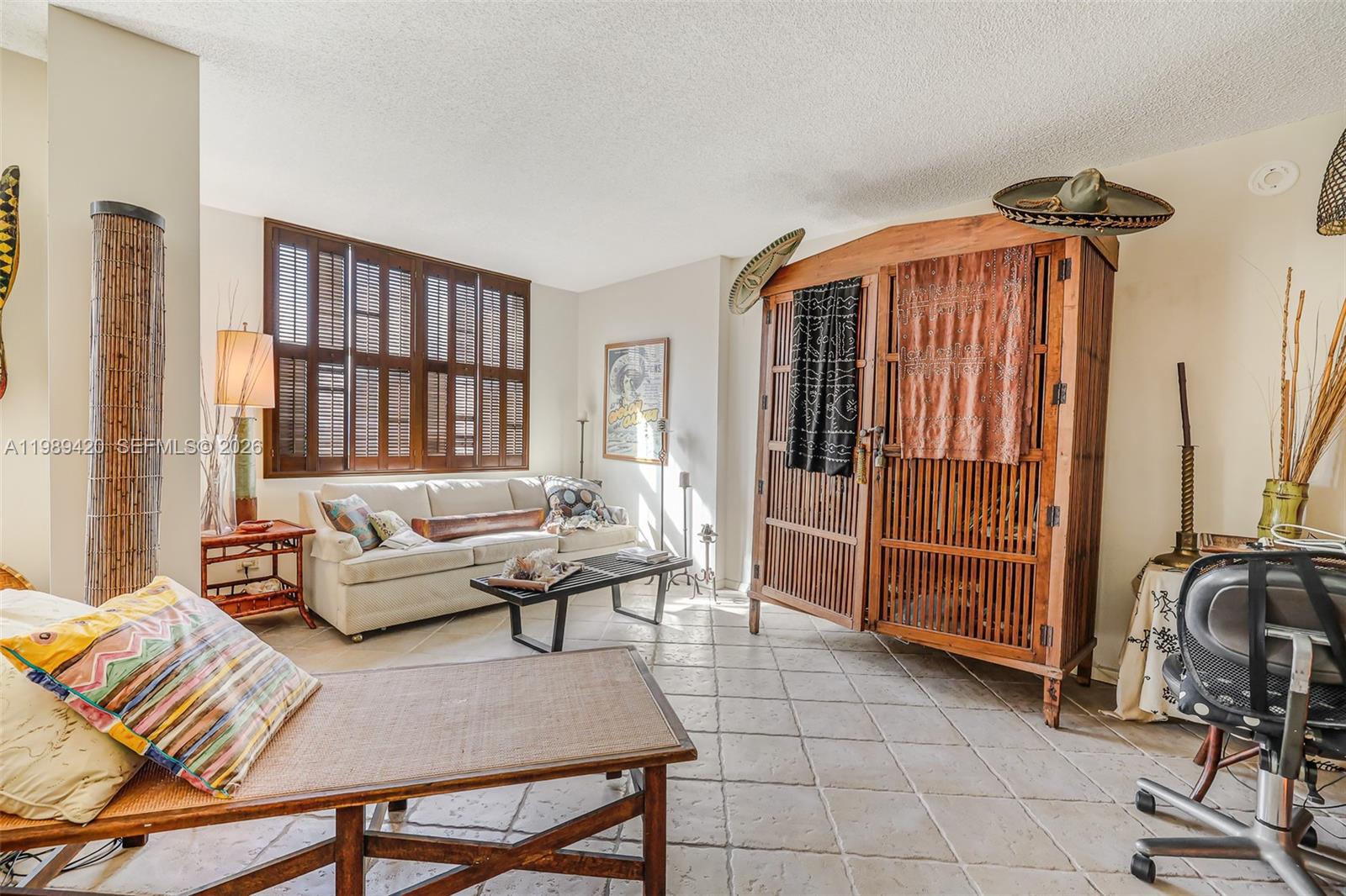 MAISON GRANDE CONDO - Residential