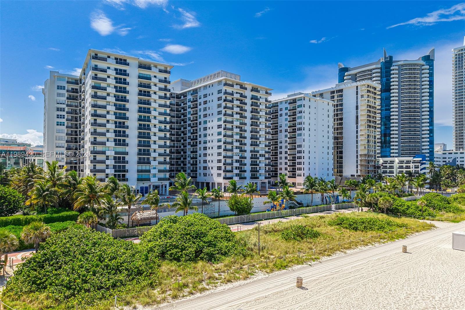 MAISON GRANDE CONDO - Residential