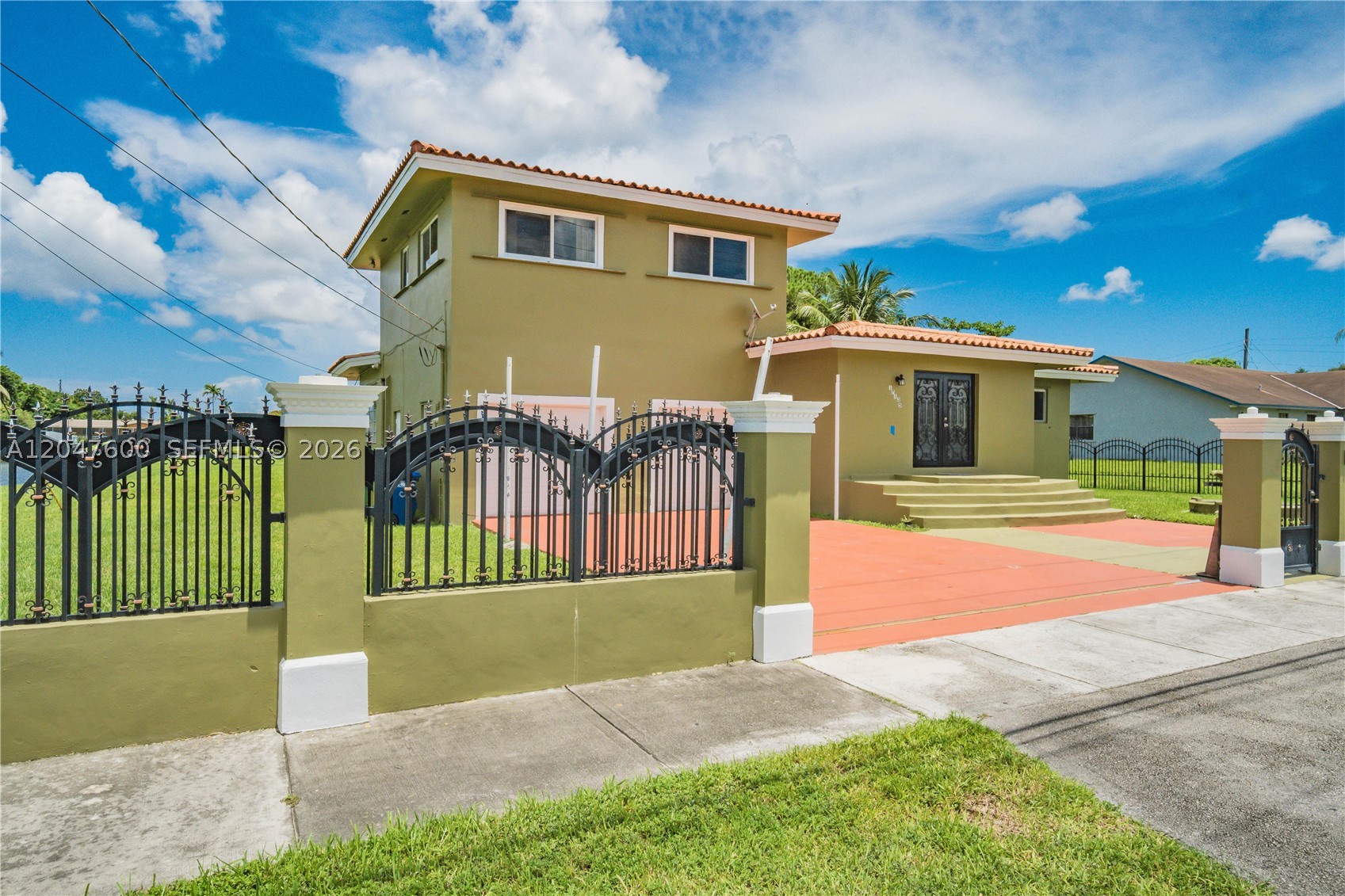 SUNNY ISLES INLAND - Residential