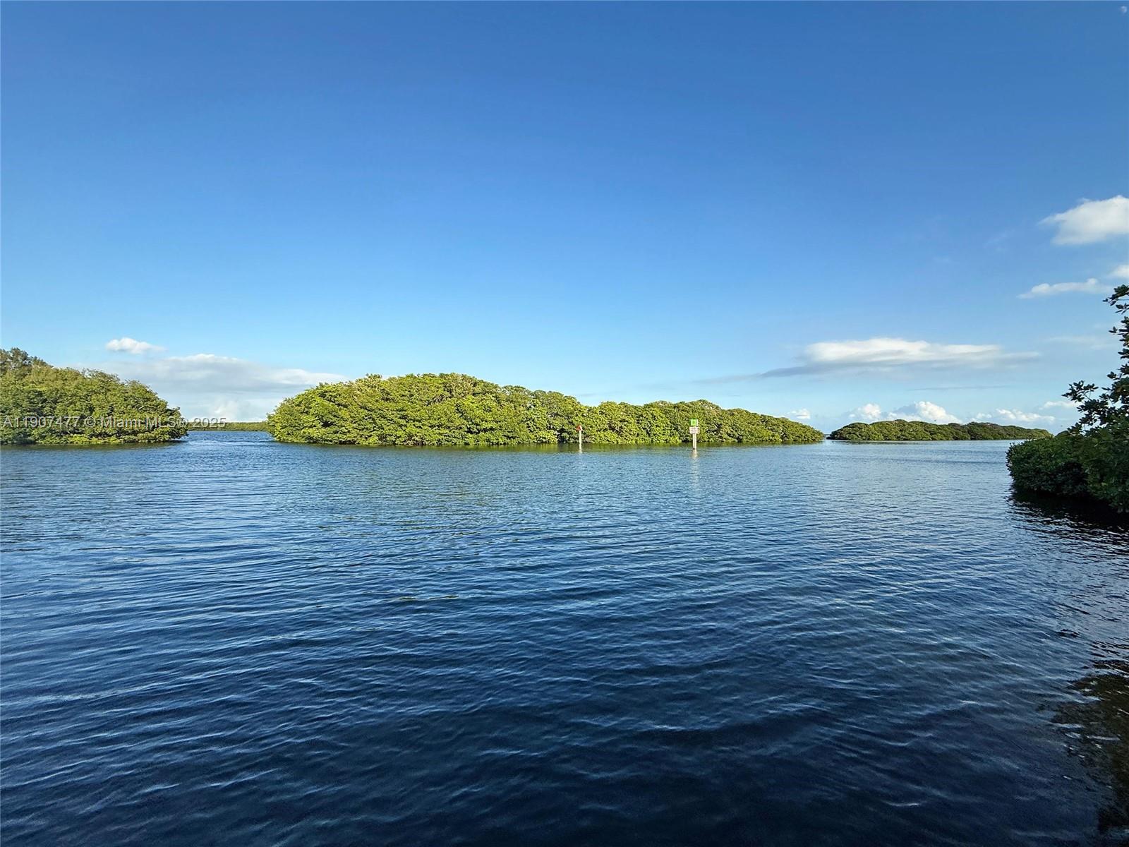 ROYAL HARBOUR YACHT CLUB - Residential
