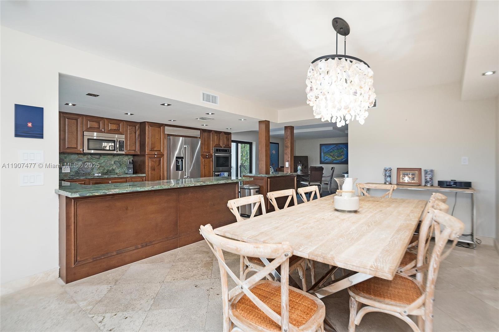 ROYAL HARBOUR YACHT CLUB - Residential