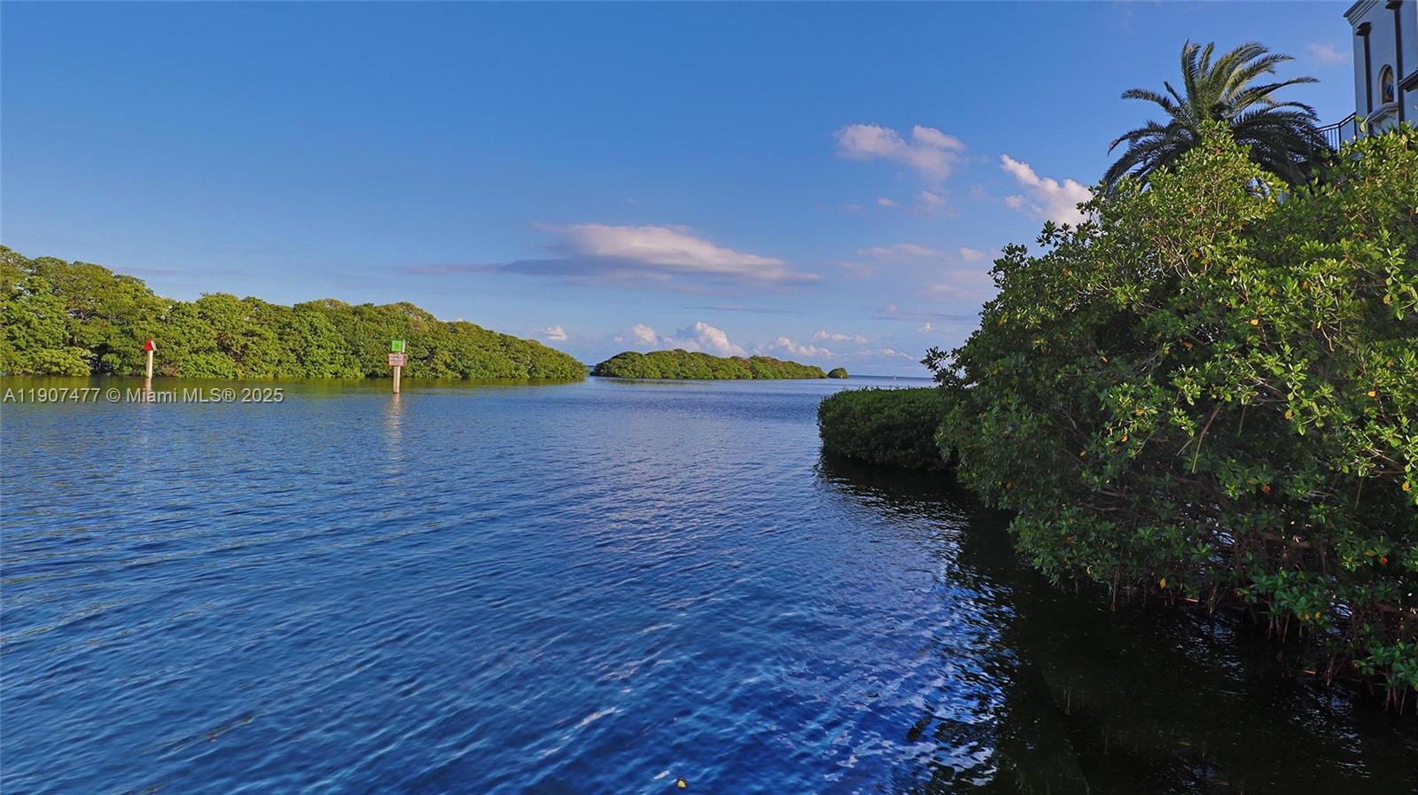 ROYAL HARBOUR YACHT CLUB - Residential