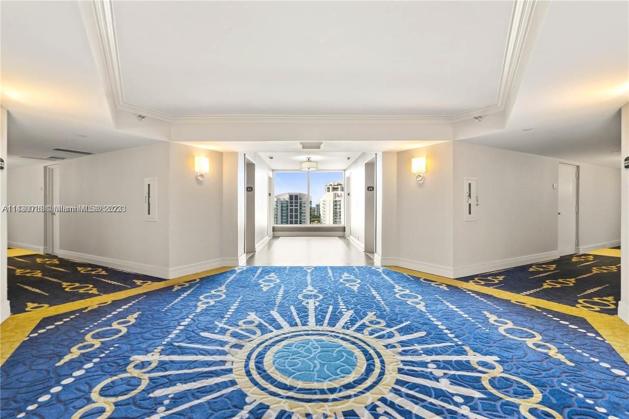 MYSTIC POINTE CONDO NO TH - Residential Lease