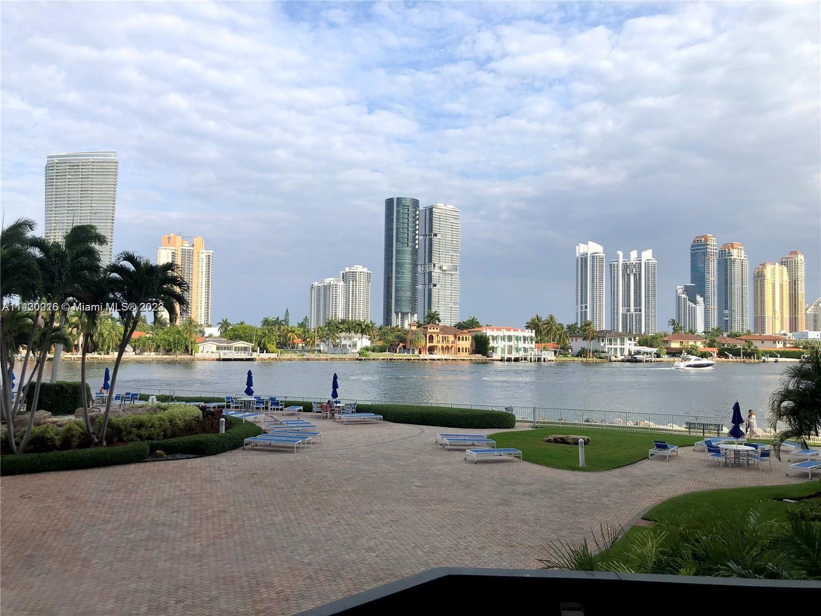 MYSTIC POINTE CONDO NO TH - Residential Lease