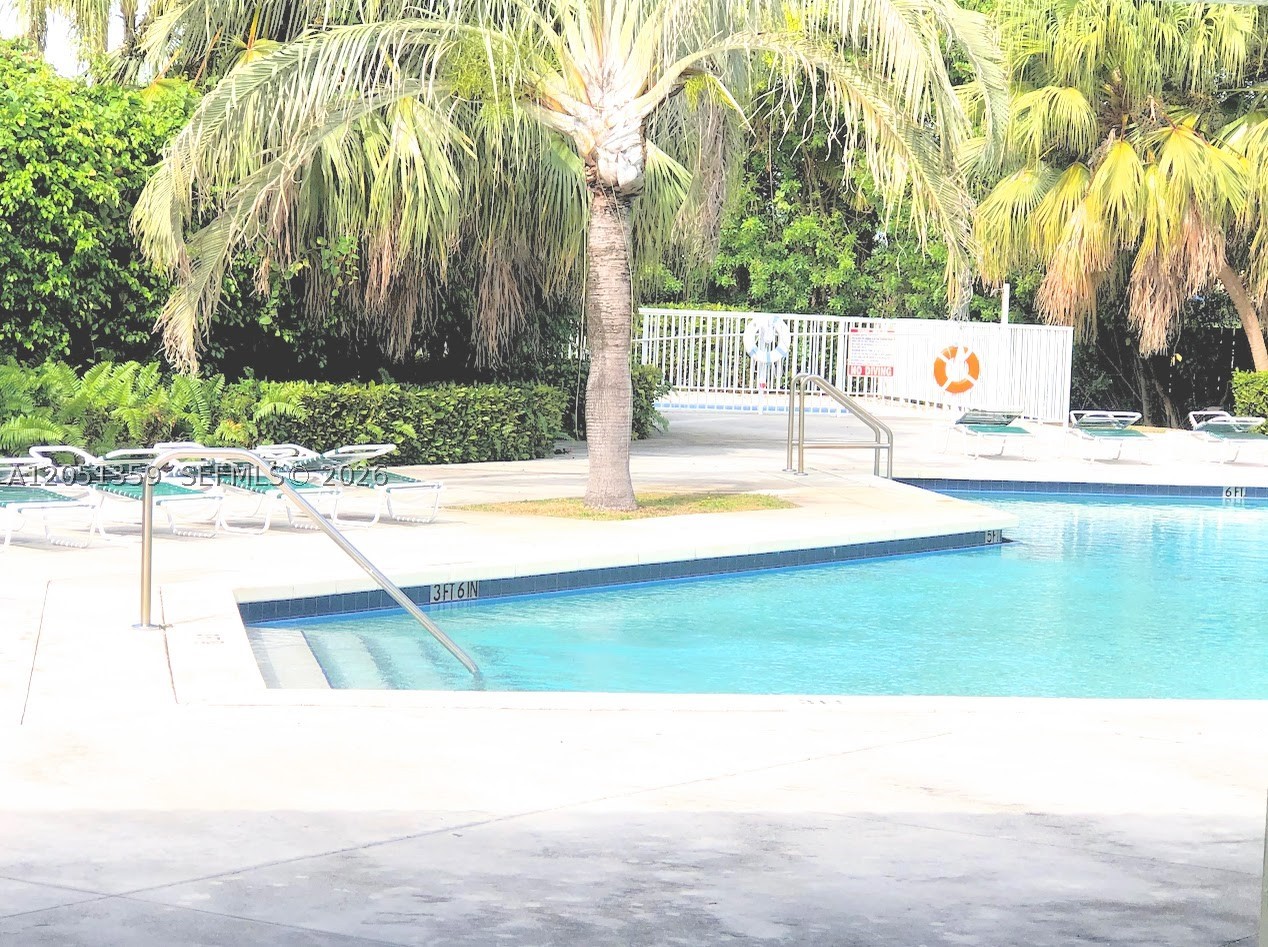 LAKES BY THE BAY SEC 8 - Residential