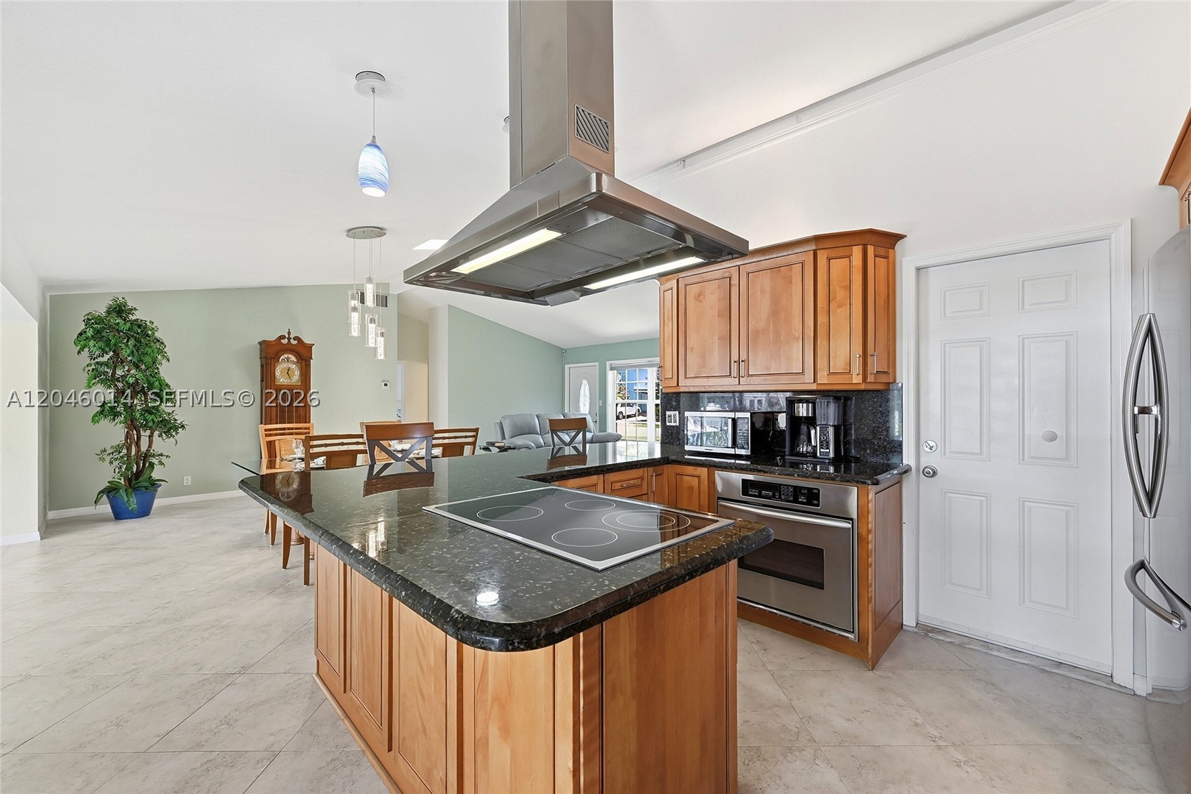 GILL ISLES - Residential