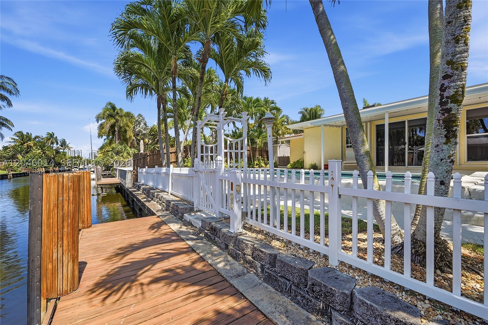 GILL ISLES - Residential
