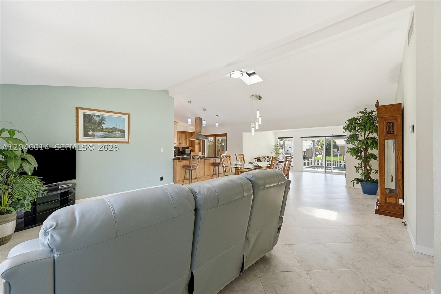 GILL ISLES - Residential