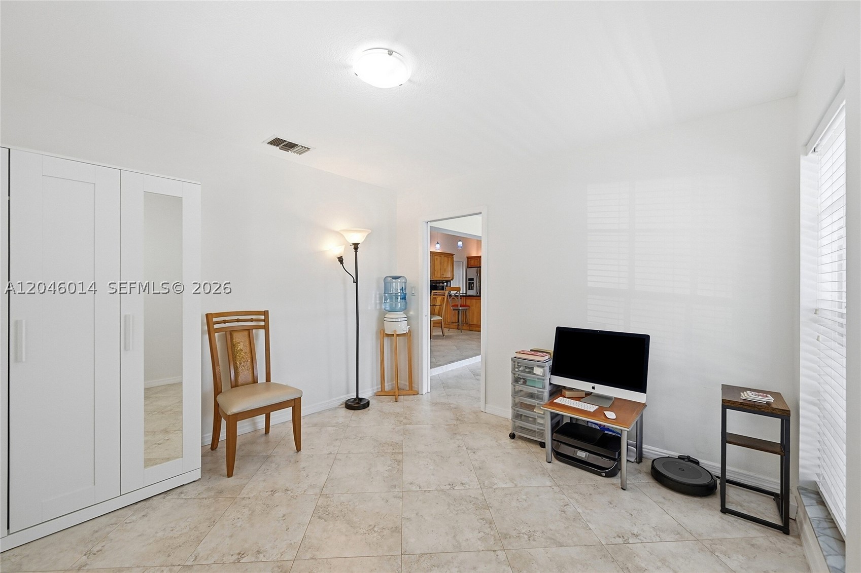 GILL ISLES - Residential
