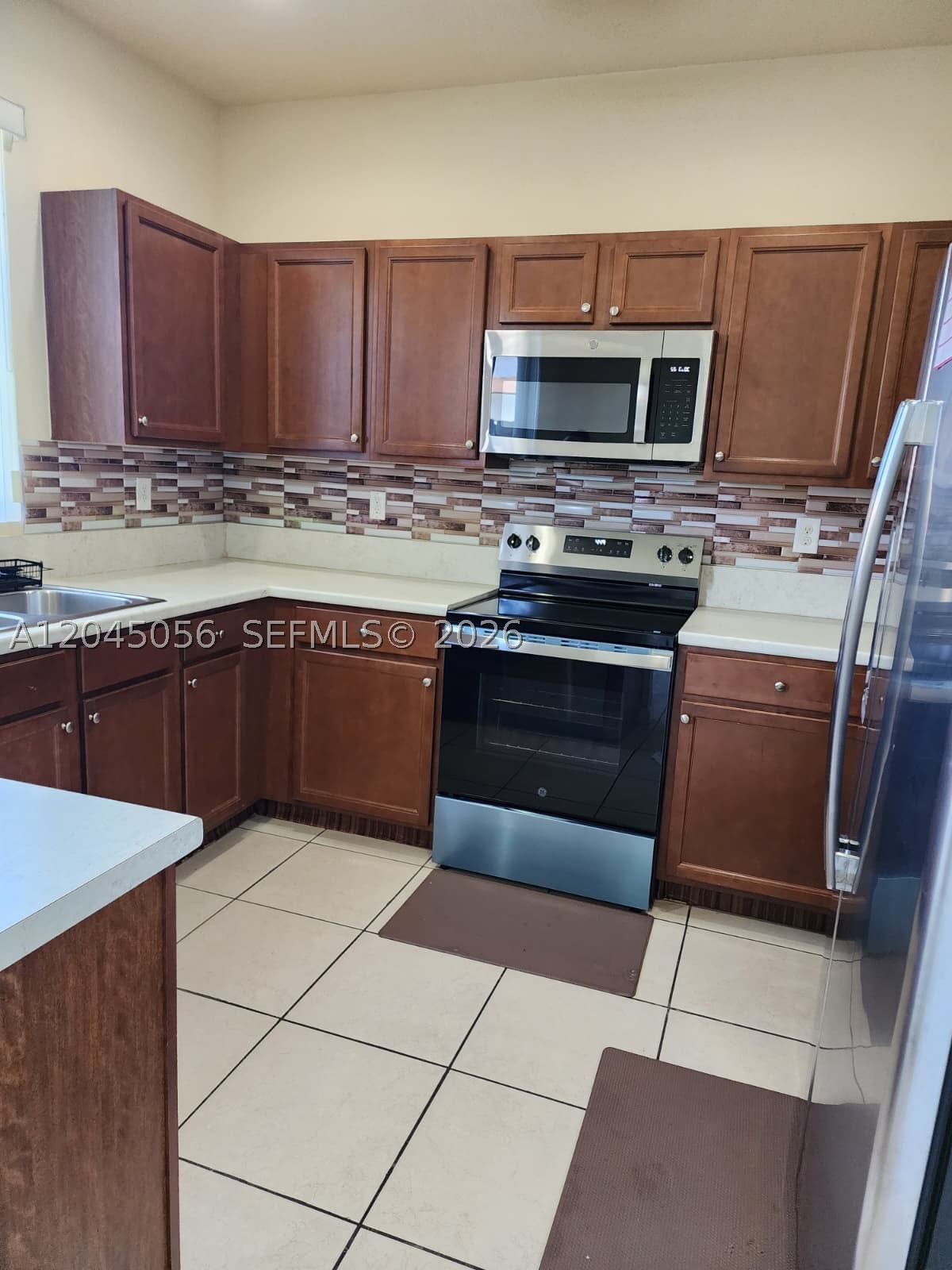SILVER PALM WEST - Residential Lease