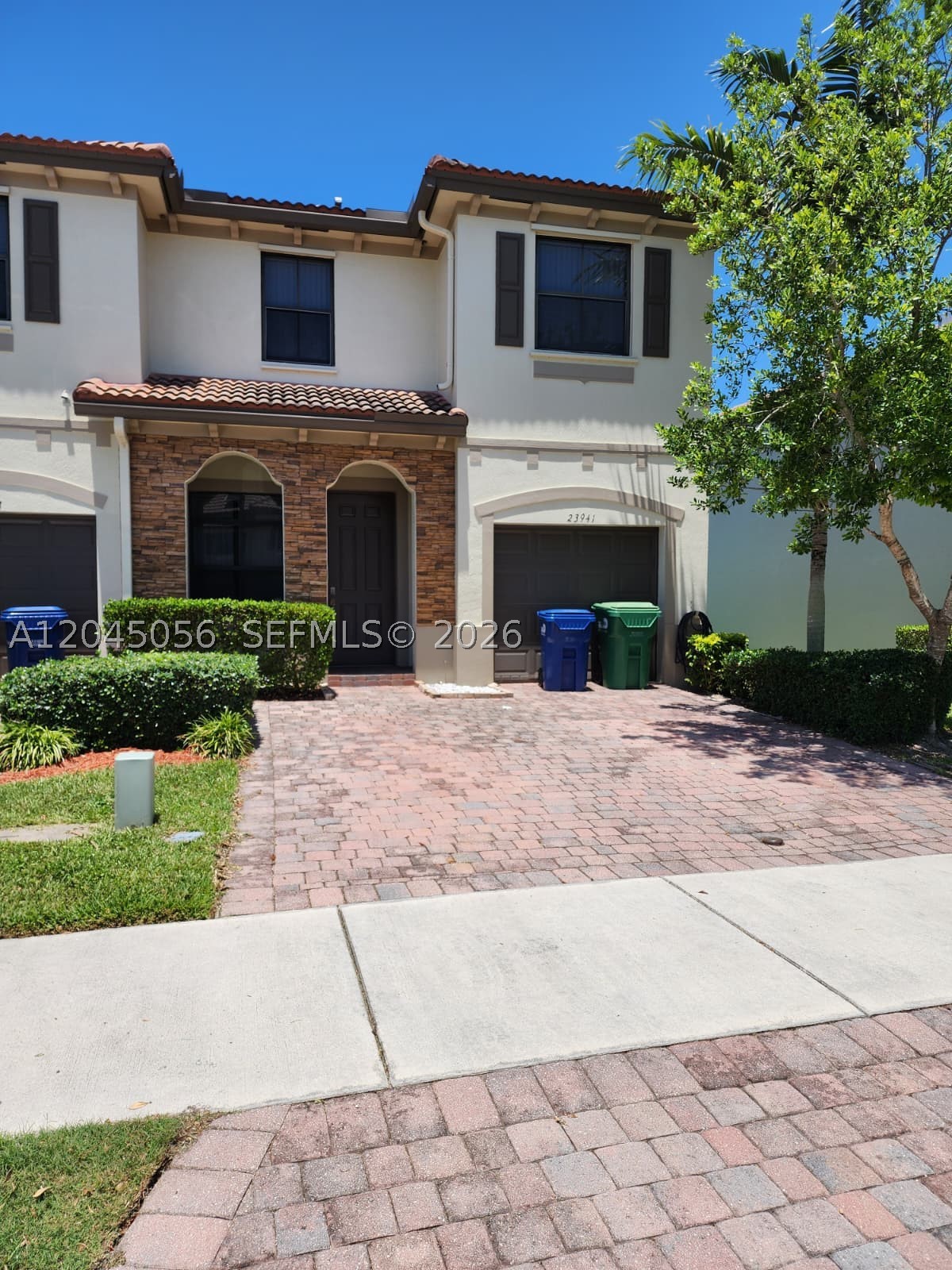Experience luxury living in this stunning lakefront townhouse located in the desirable Silver Palms community. This beautiful home features an open kitchen equipped with sleek stainless steel appliances, complemented by convenient full-size laundry facilities located upstairs. The residence offers a practical layout with durable tile flooring throughout the main level and comfortable carpeting in the upstairs bedrooms. Residents of Silver Palms enjoy access to premium community amenities, including a refreshing pool and a playground. Perfectly situated for commuters, this property provides easy access to the Florida Turnpike, ensuring quick travel throughout Miami-Dade County and the Florida Keys. Enjoy the convenience of being just minutes away from top-rated schools, diverse shopping centers, and excellent local restaurants.
