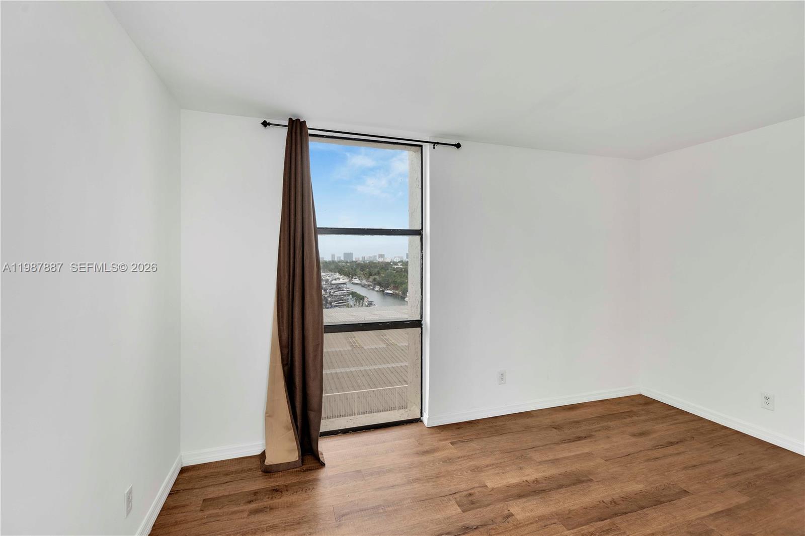 SAILBOAT CAY CONDO - Residential
