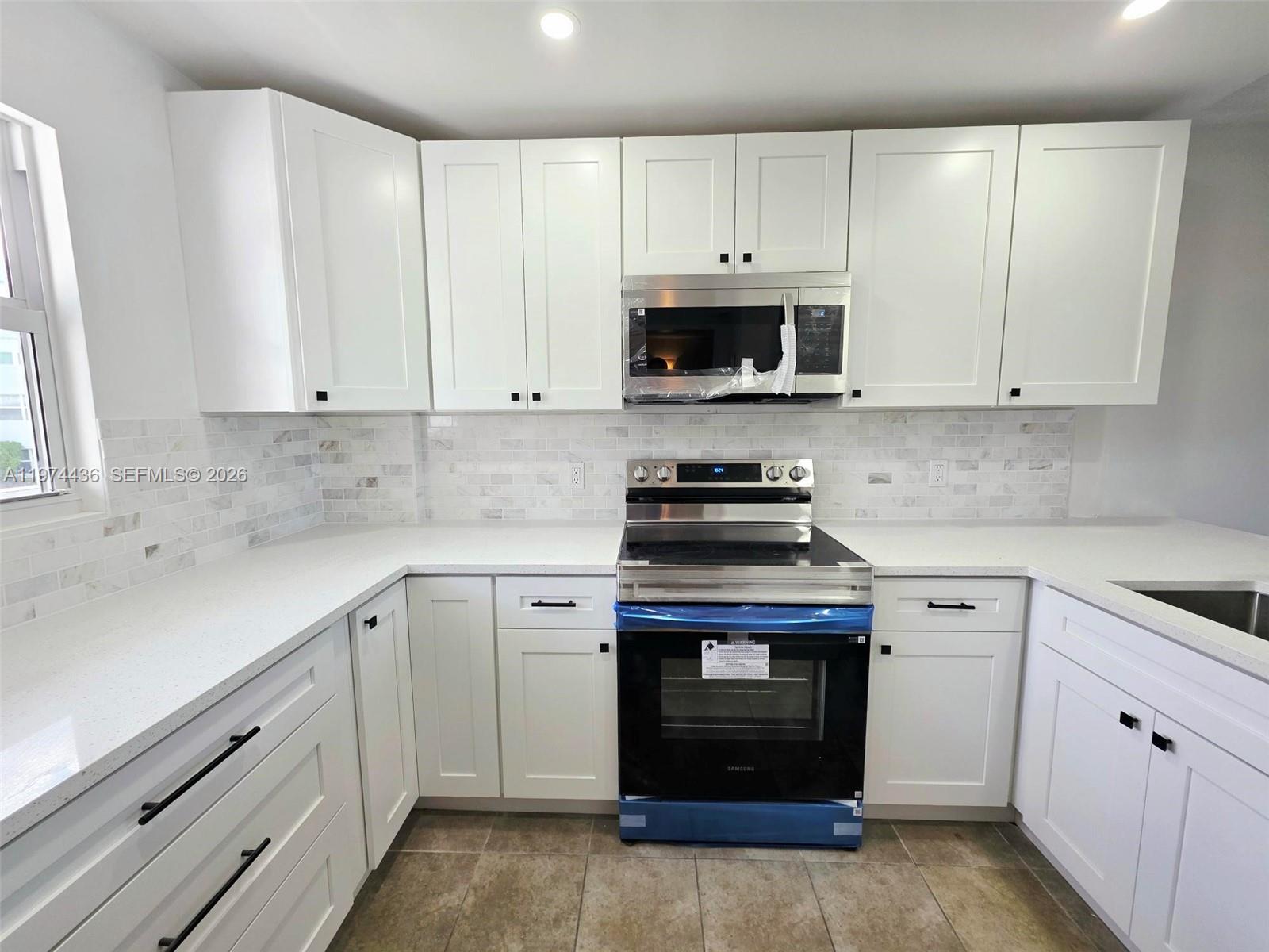 ROYAL PARK CONDO - Residential