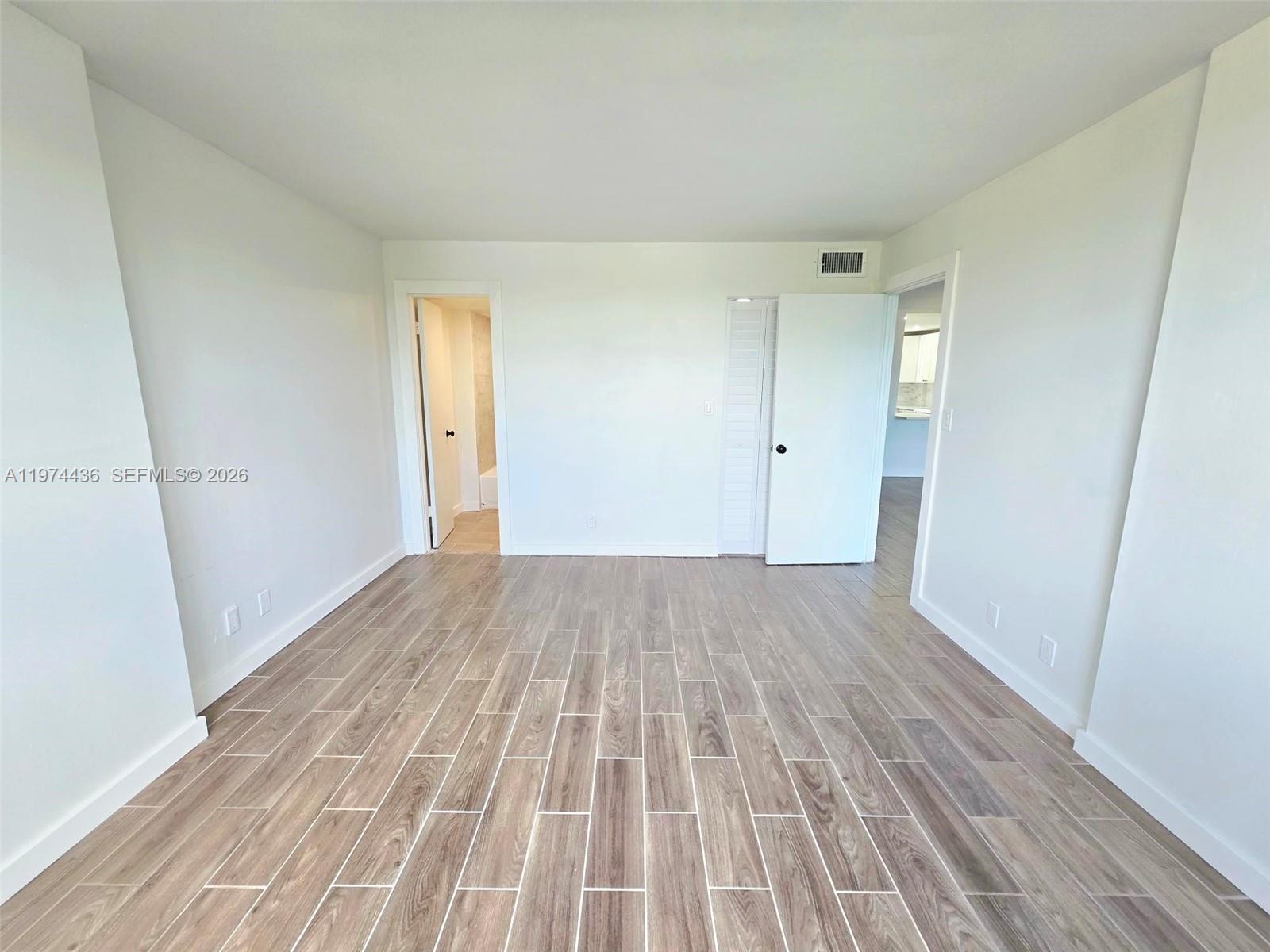 ROYAL PARK CONDO - Residential