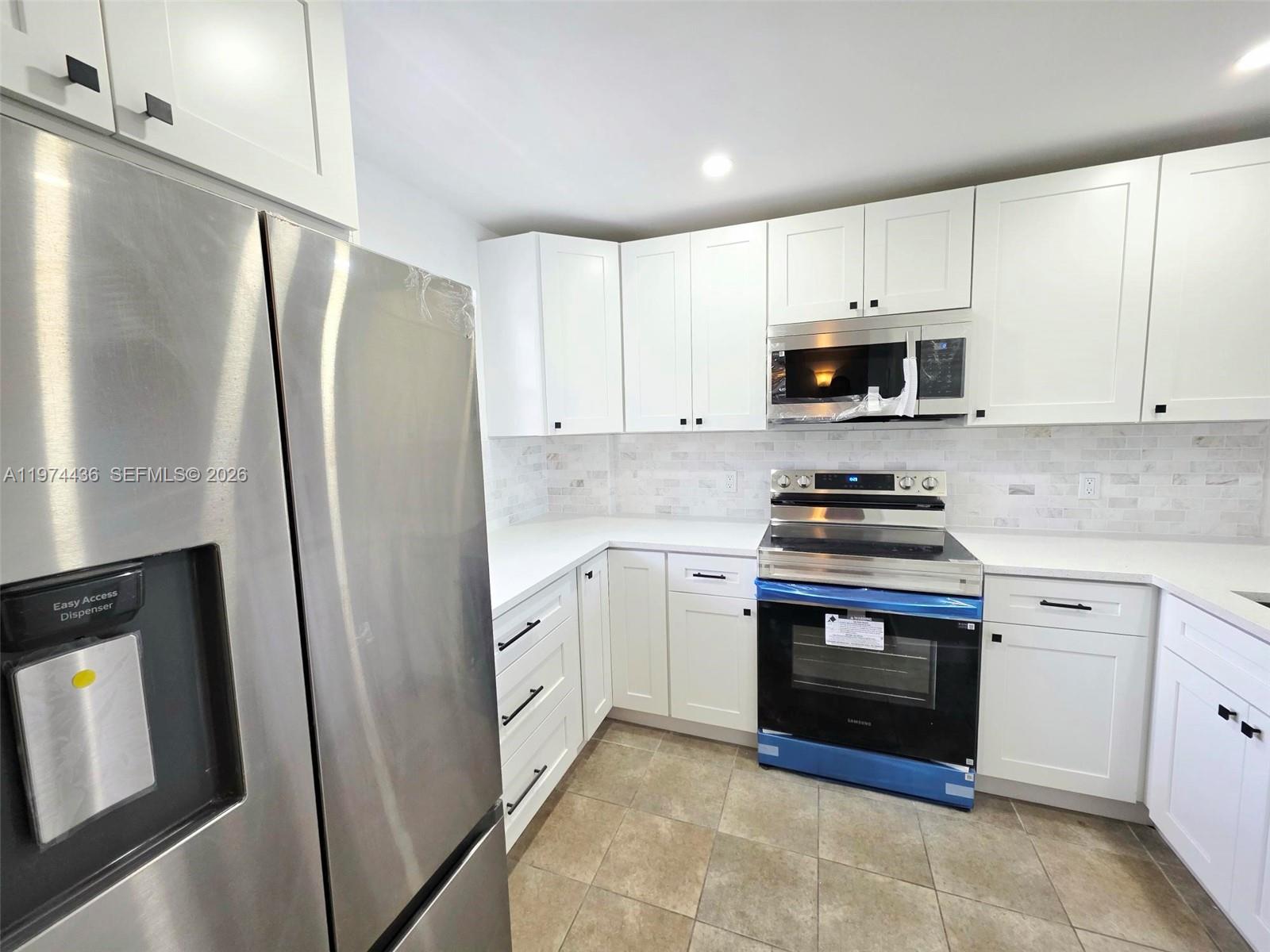 ROYAL PARK CONDO - Residential