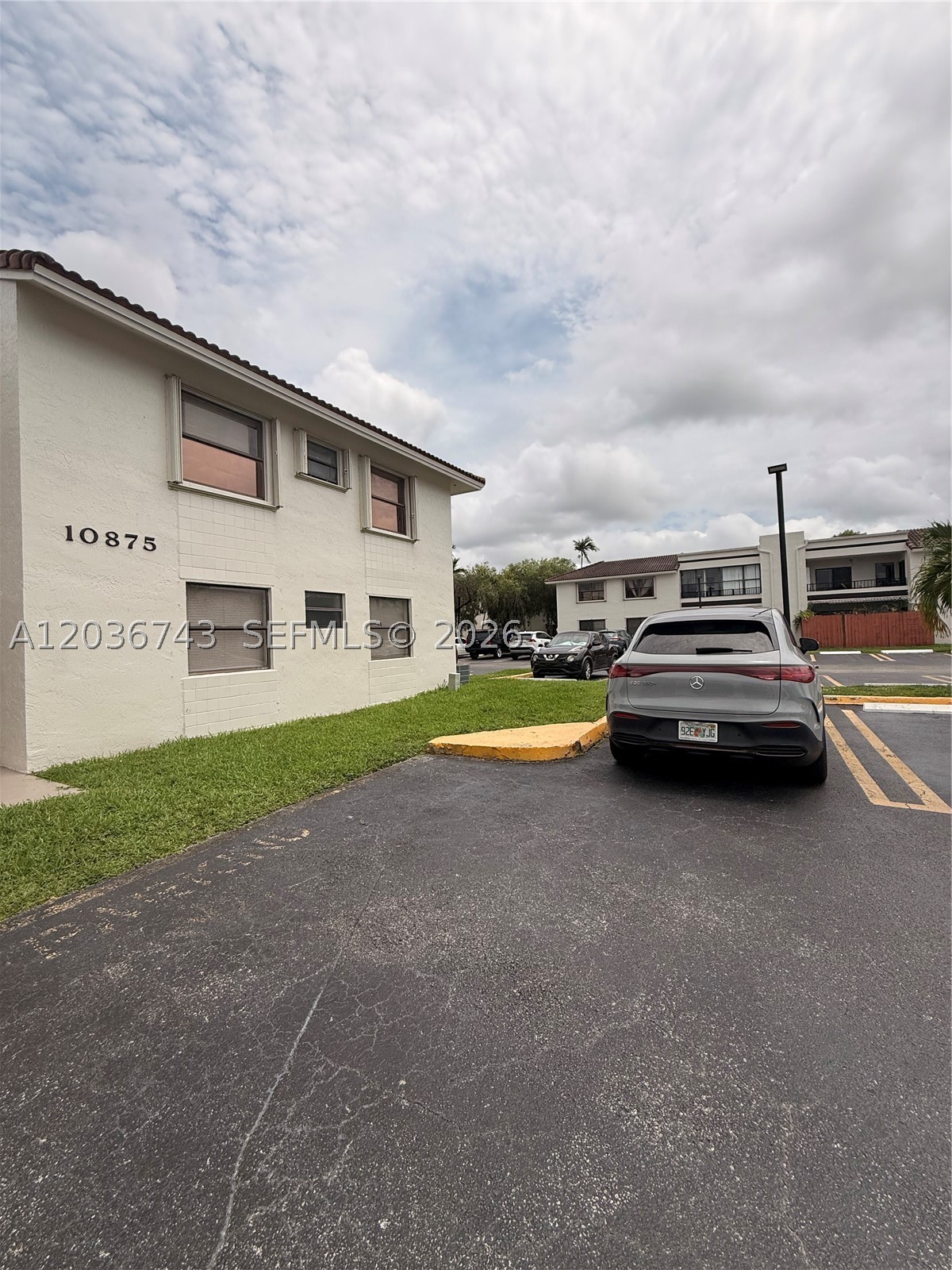 TERRANOVA CONDO #10 - Residential Lease