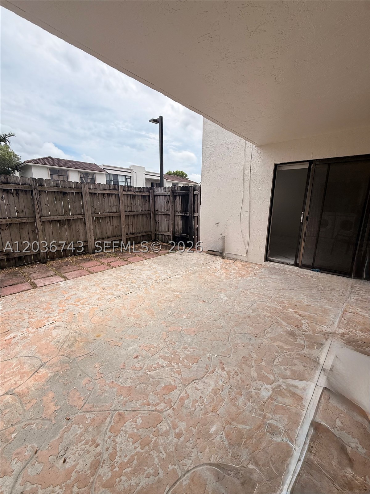TERRANOVA CONDO #10 - Residential Lease