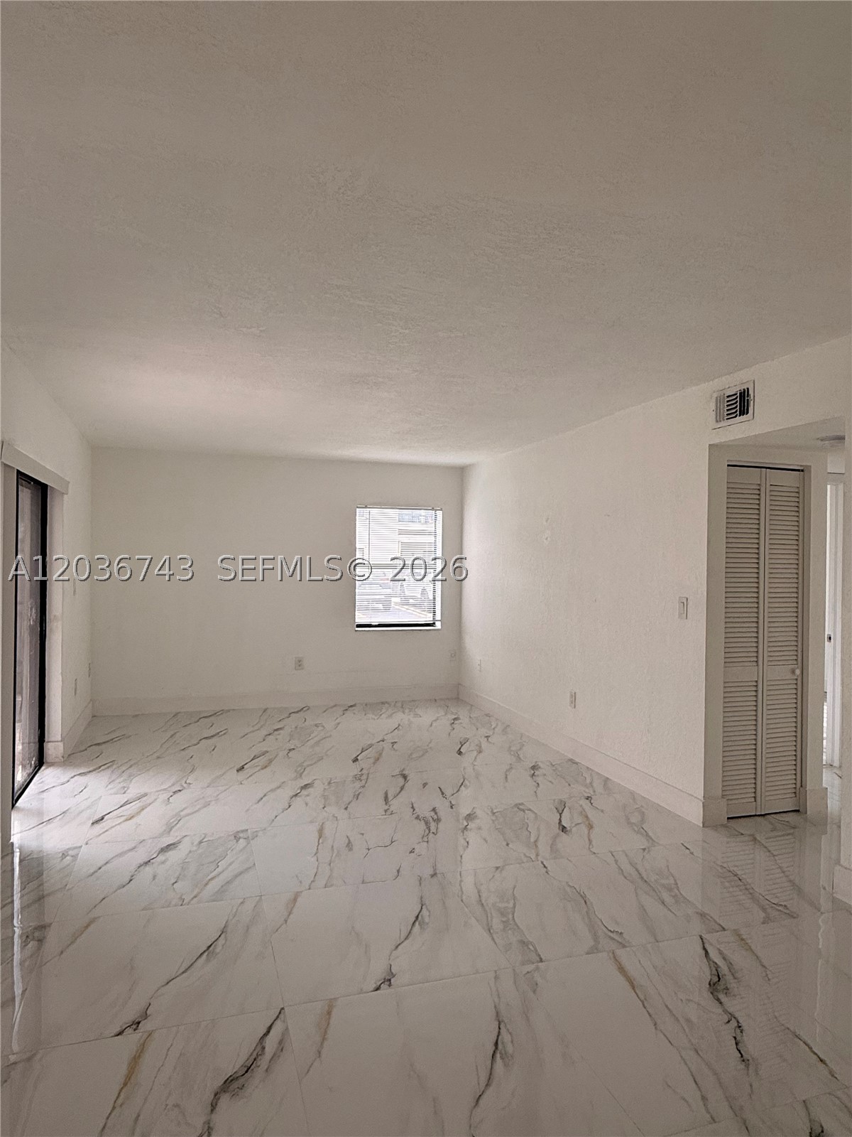 TERRANOVA CONDO #10 - Residential Lease