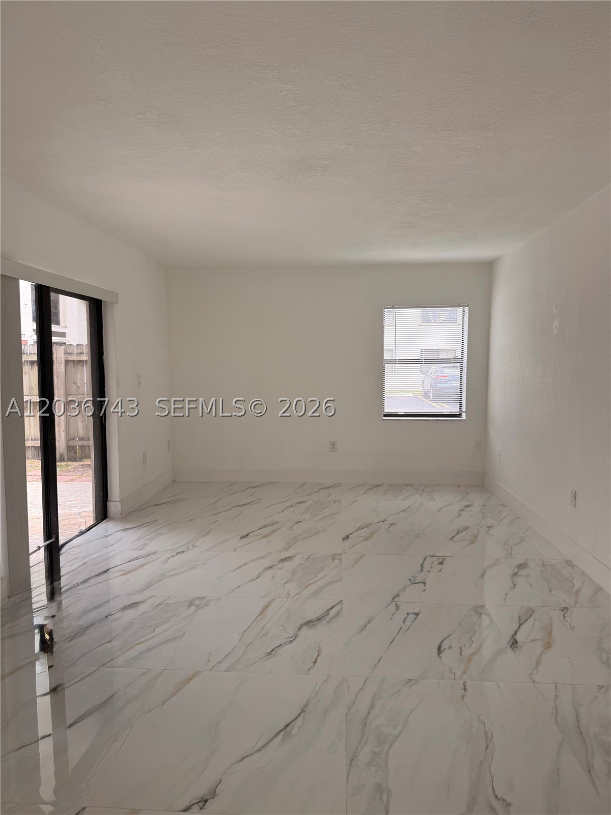TERRANOVA CONDO #10 - Residential Lease