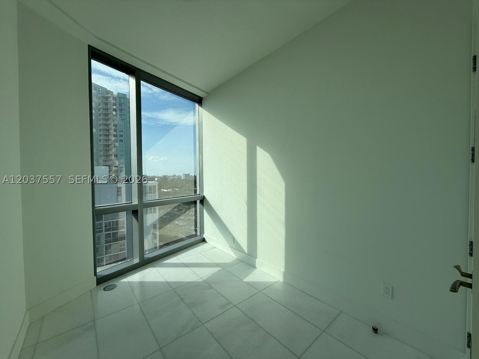 BRICKELL HAMMOCK UNIT NO - Residential Lease