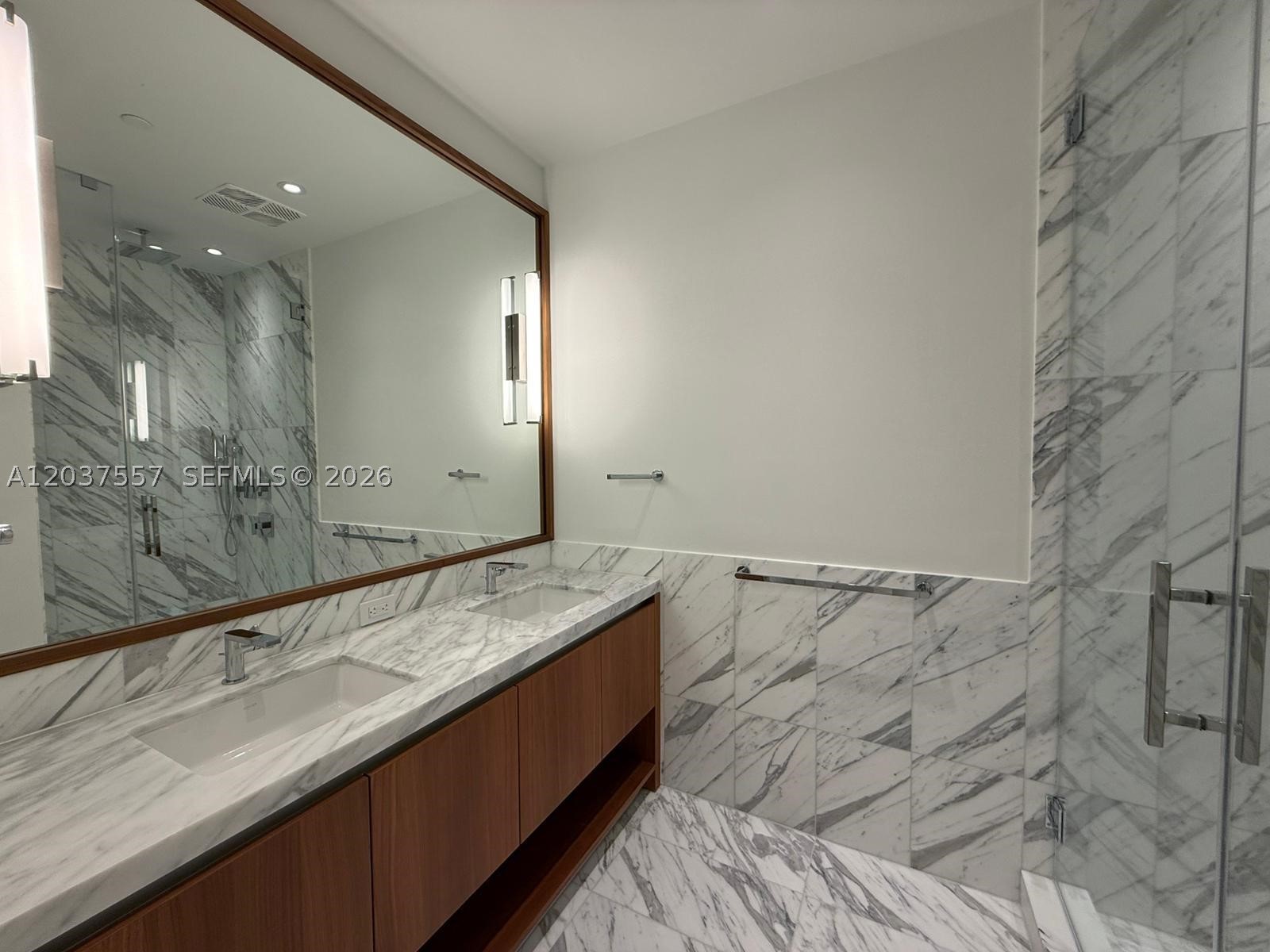 BRICKELL HAMMOCK UNIT NO - Residential Lease