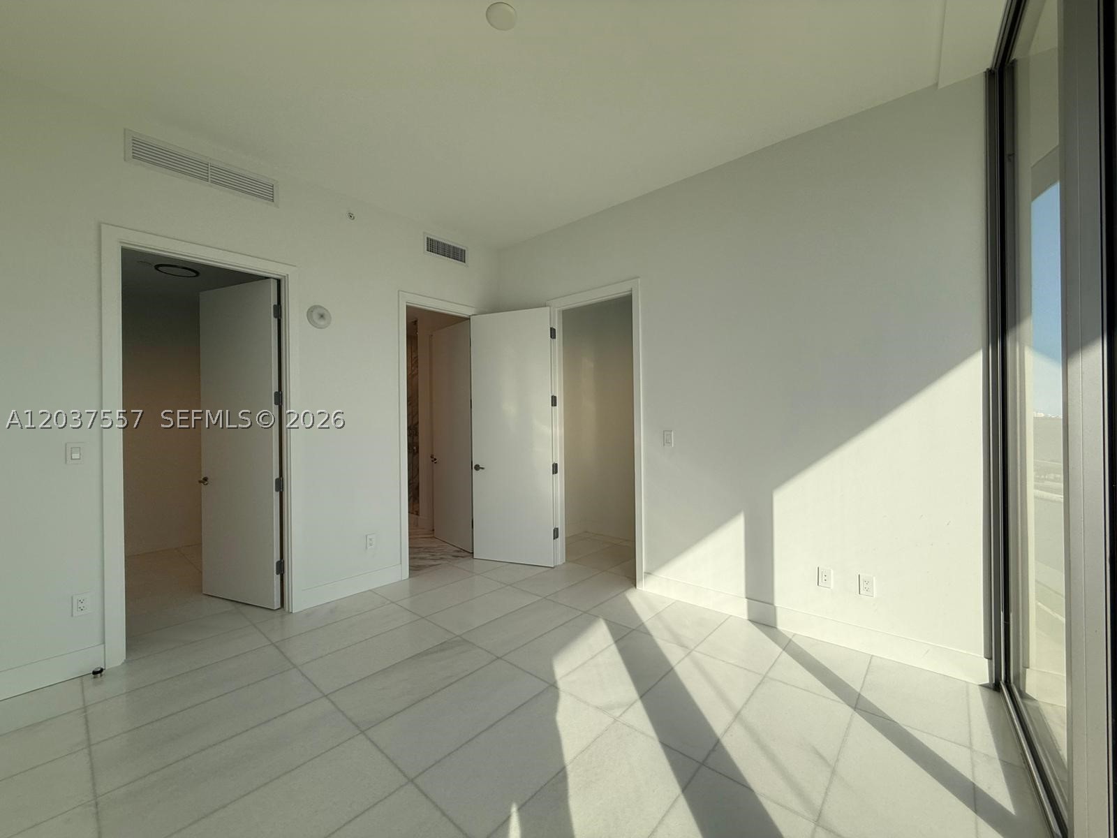 BRICKELL HAMMOCK UNIT NO - Residential Lease