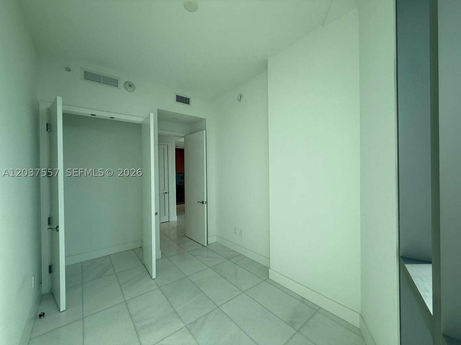 BRICKELL HAMMOCK UNIT NO - Residential Lease