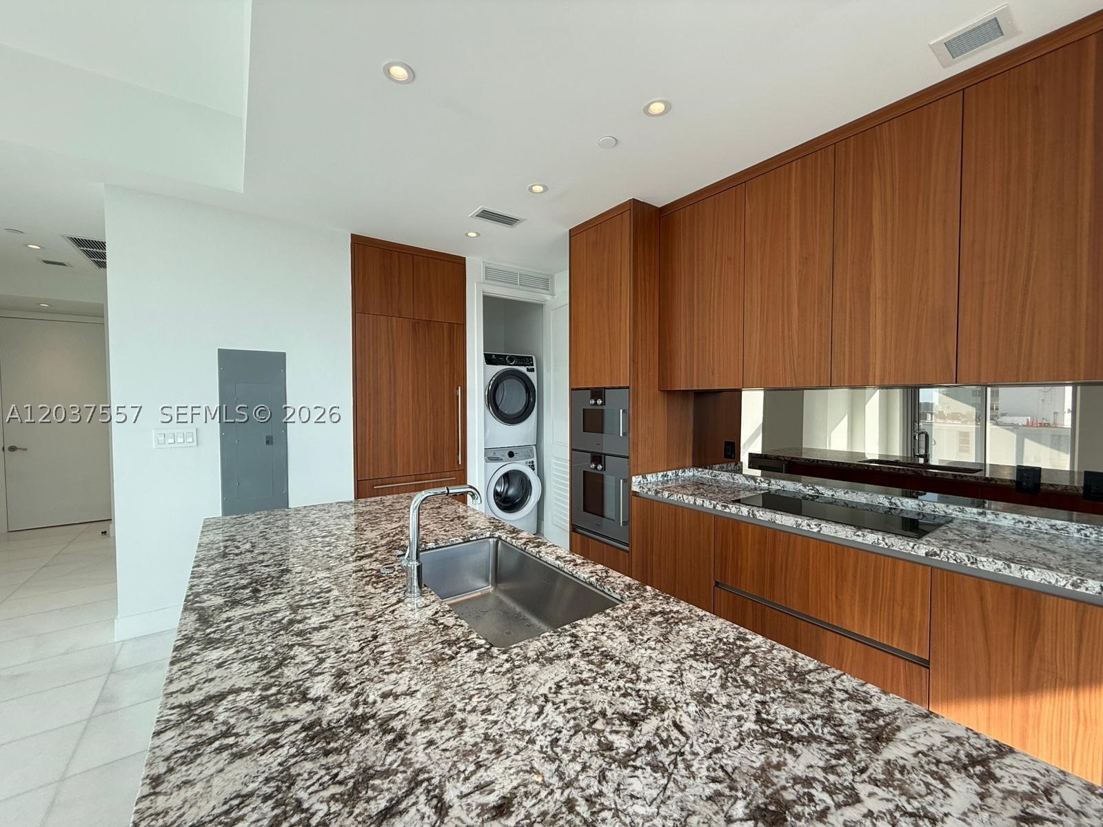 BRICKELL HAMMOCK UNIT NO - Residential Lease
