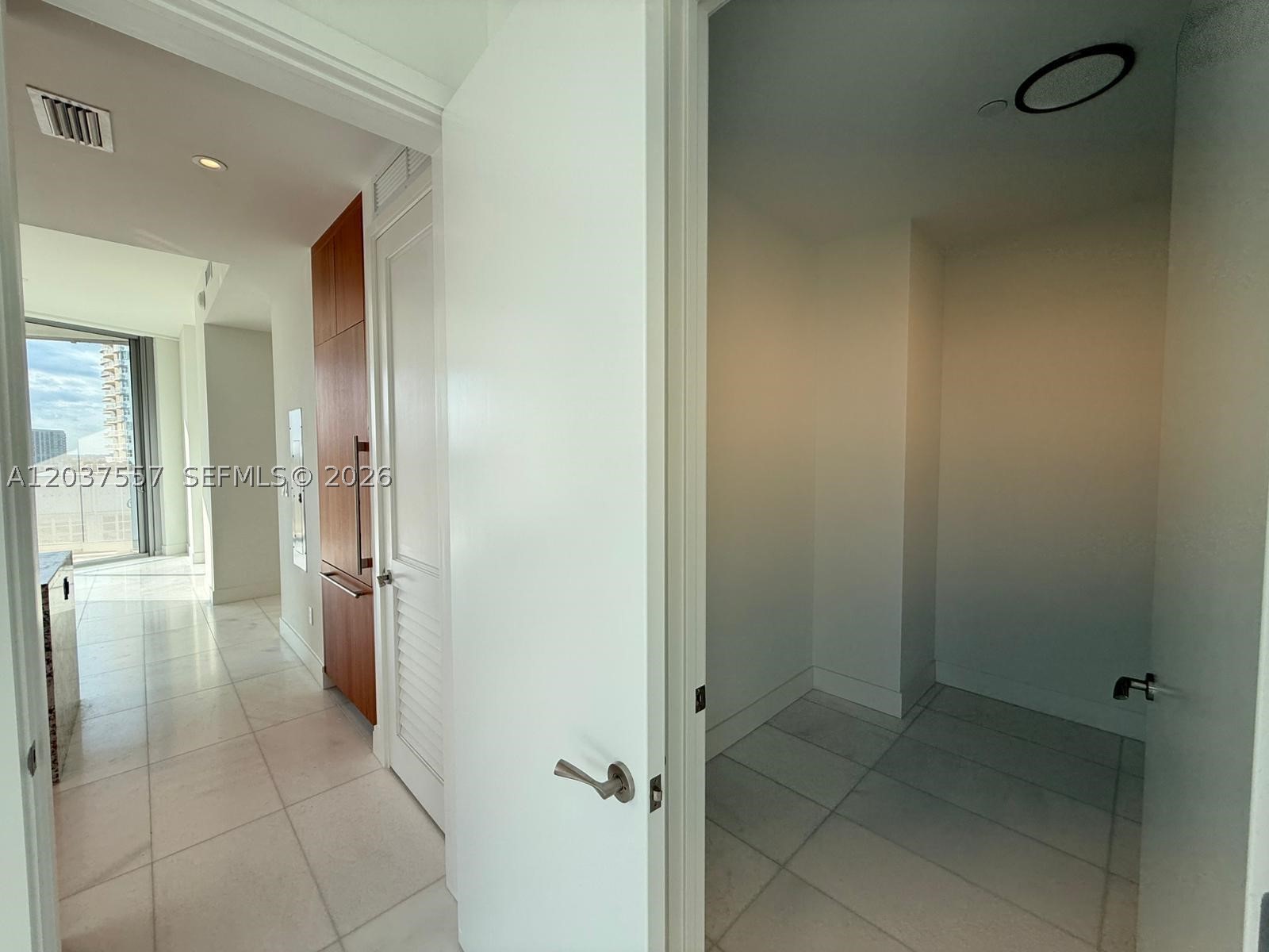 BRICKELL HAMMOCK UNIT NO - Residential Lease