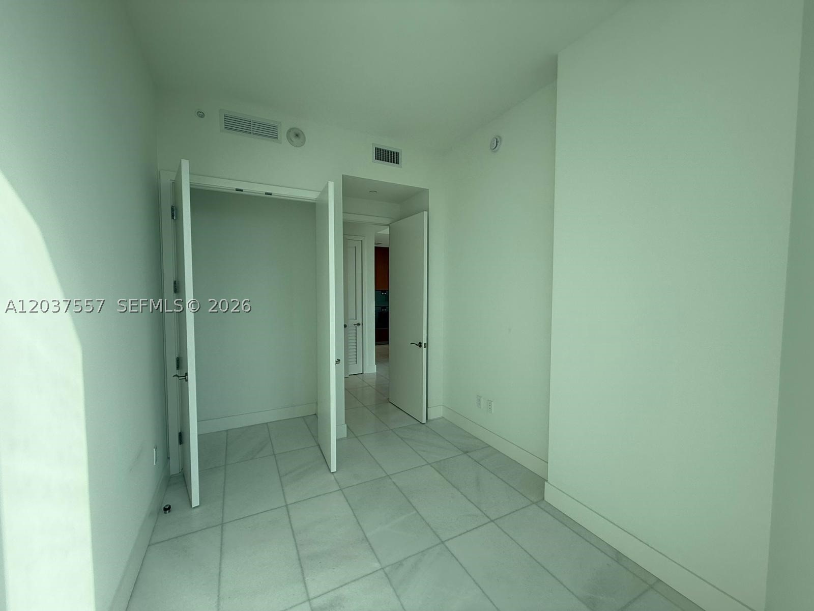BRICKELL HAMMOCK UNIT NO - Residential Lease