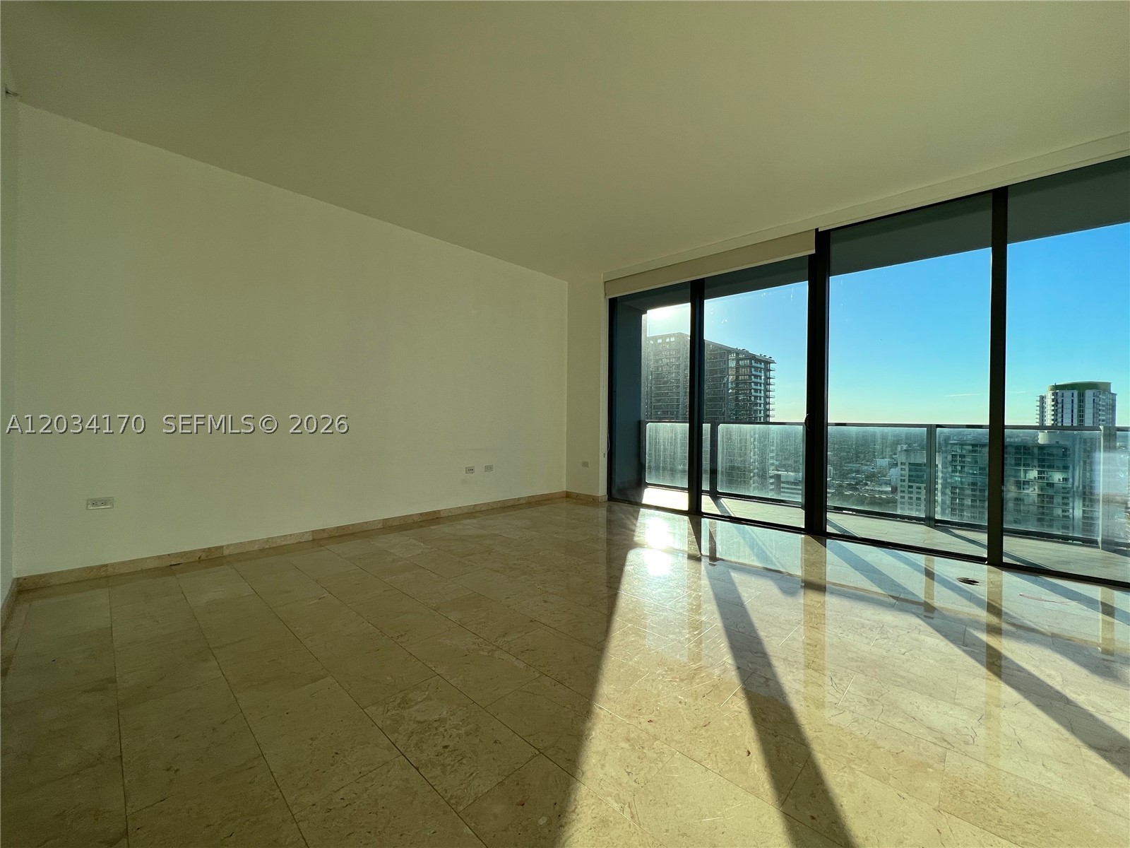 REACH CONDO - Residential Lease