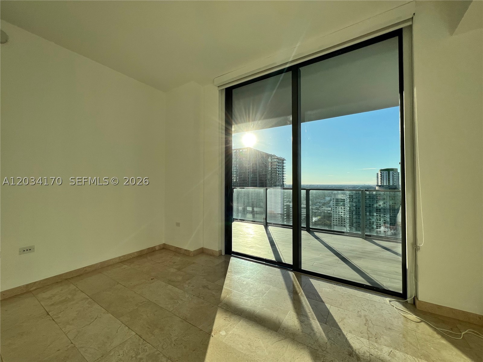 REACH CONDO - Residential Lease