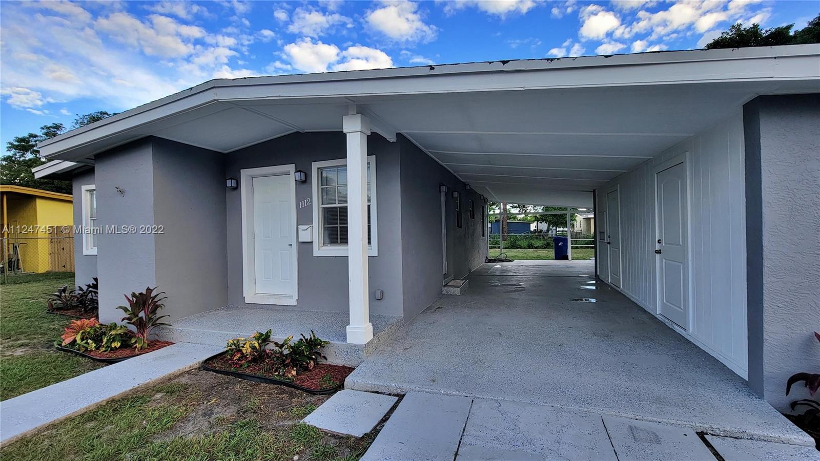 LAUDERDALE MANORS ADD - Residential