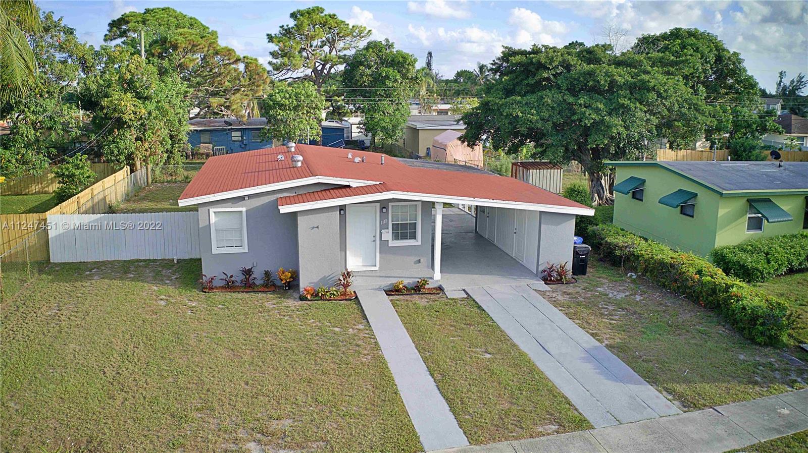LAUDERDALE MANORS ADD - Residential