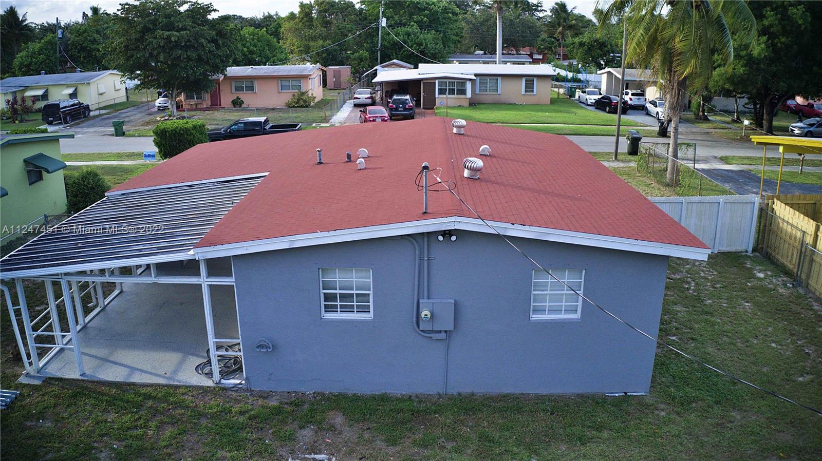 LAUDERDALE MANORS ADD - Residential