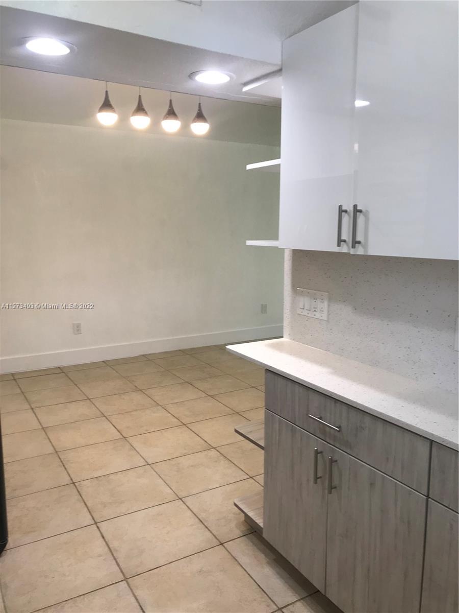 THE GREENS CONDO - Residential Lease