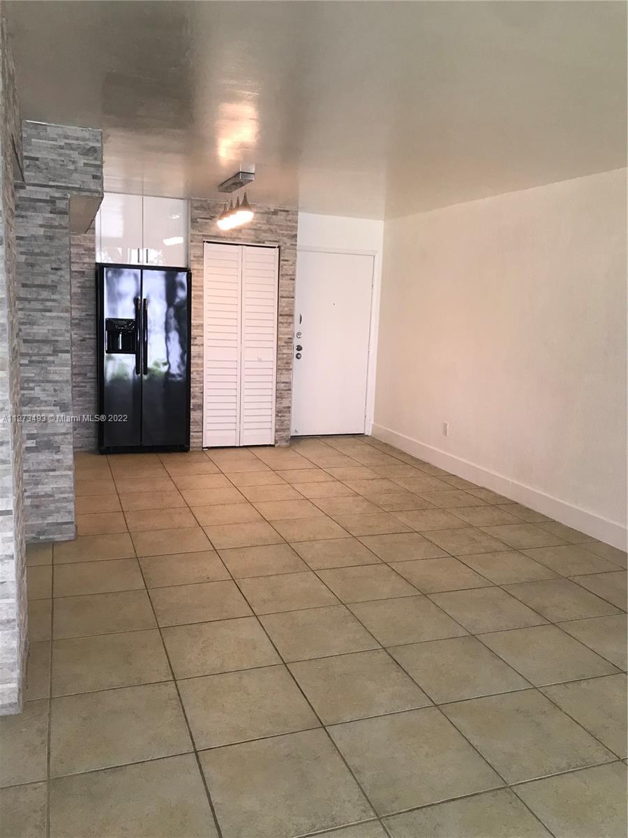 THE GREENS CONDO - Residential Lease