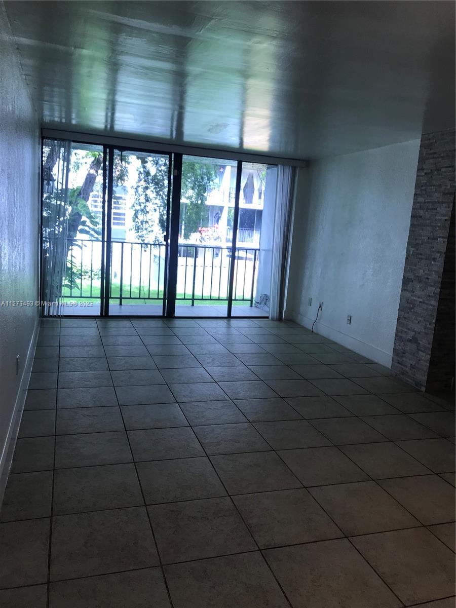 THE GREENS CONDO - Residential Lease