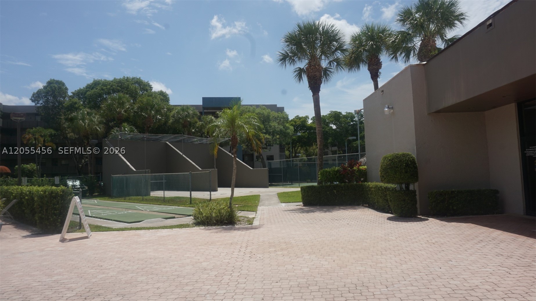 COLONY POINT 3 CONDO - Residential