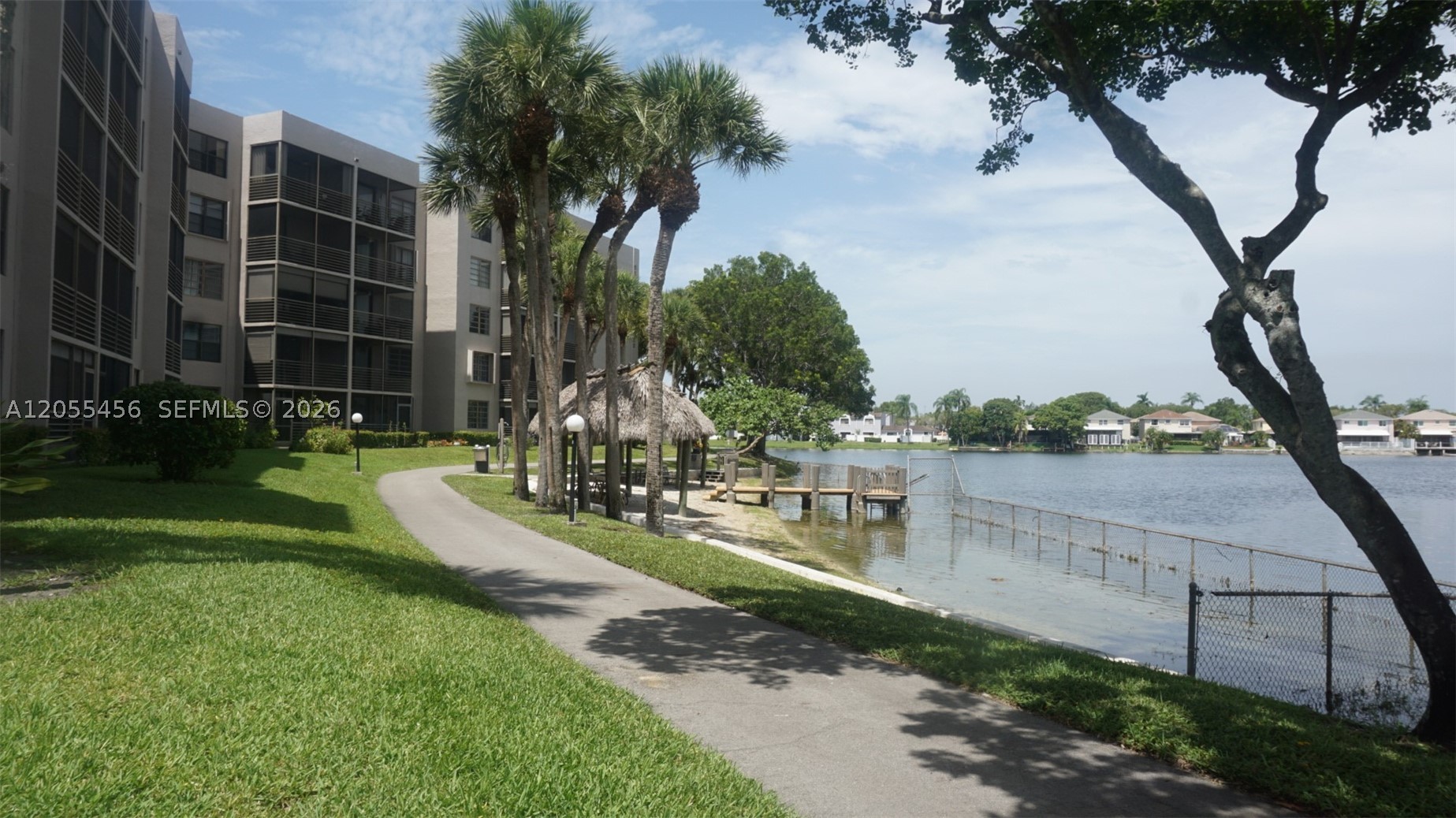 COLONY POINT 3 CONDO - Residential