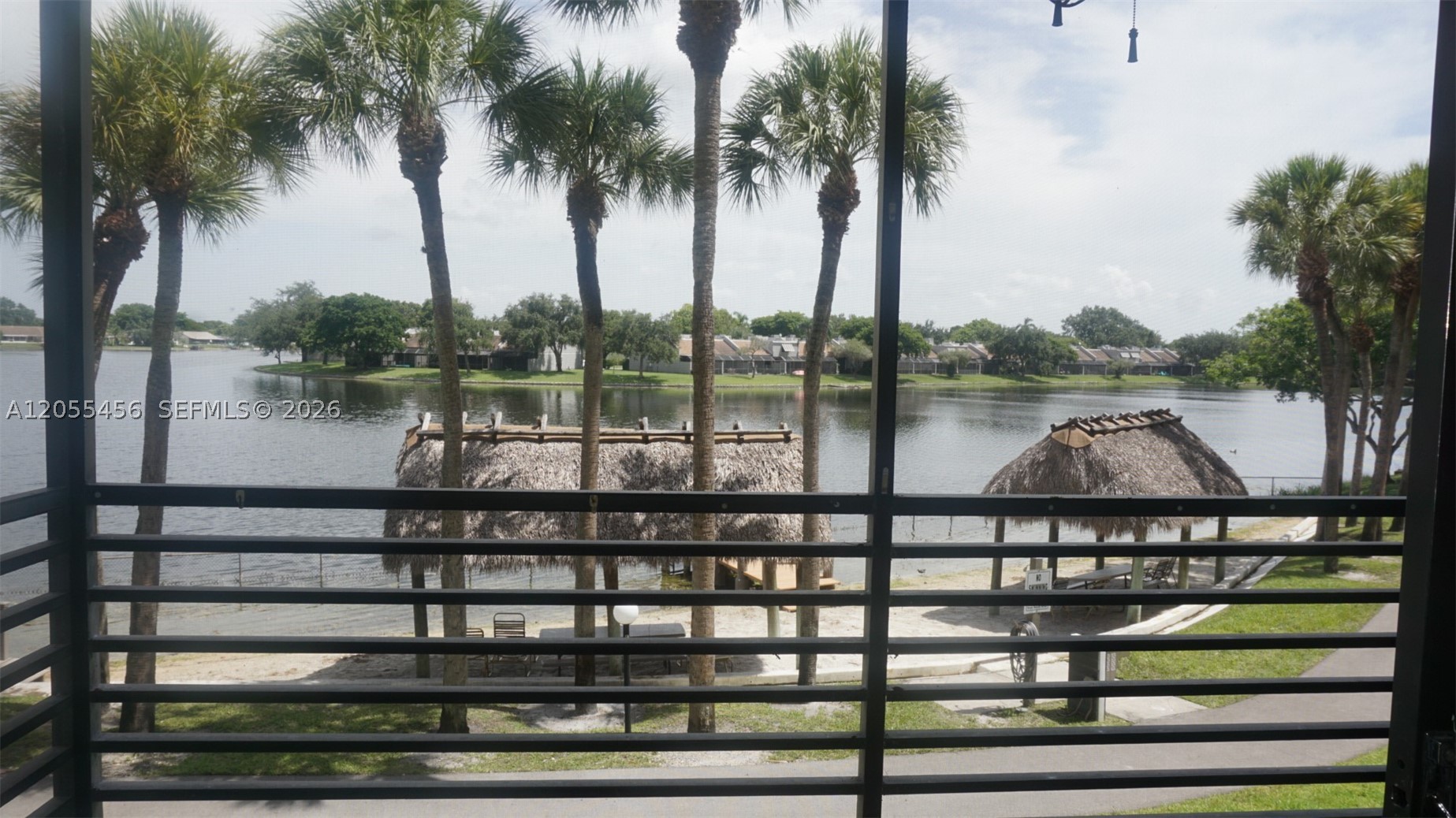 COLONY POINT 3 CONDO - Residential