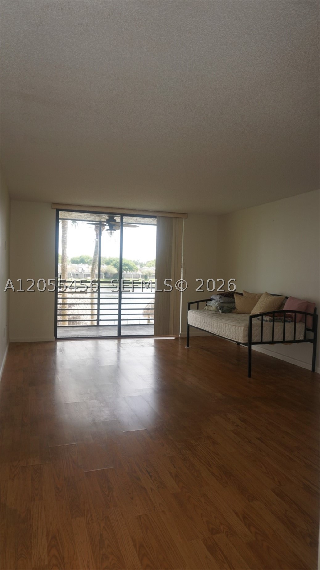 COLONY POINT 3 CONDO - Residential