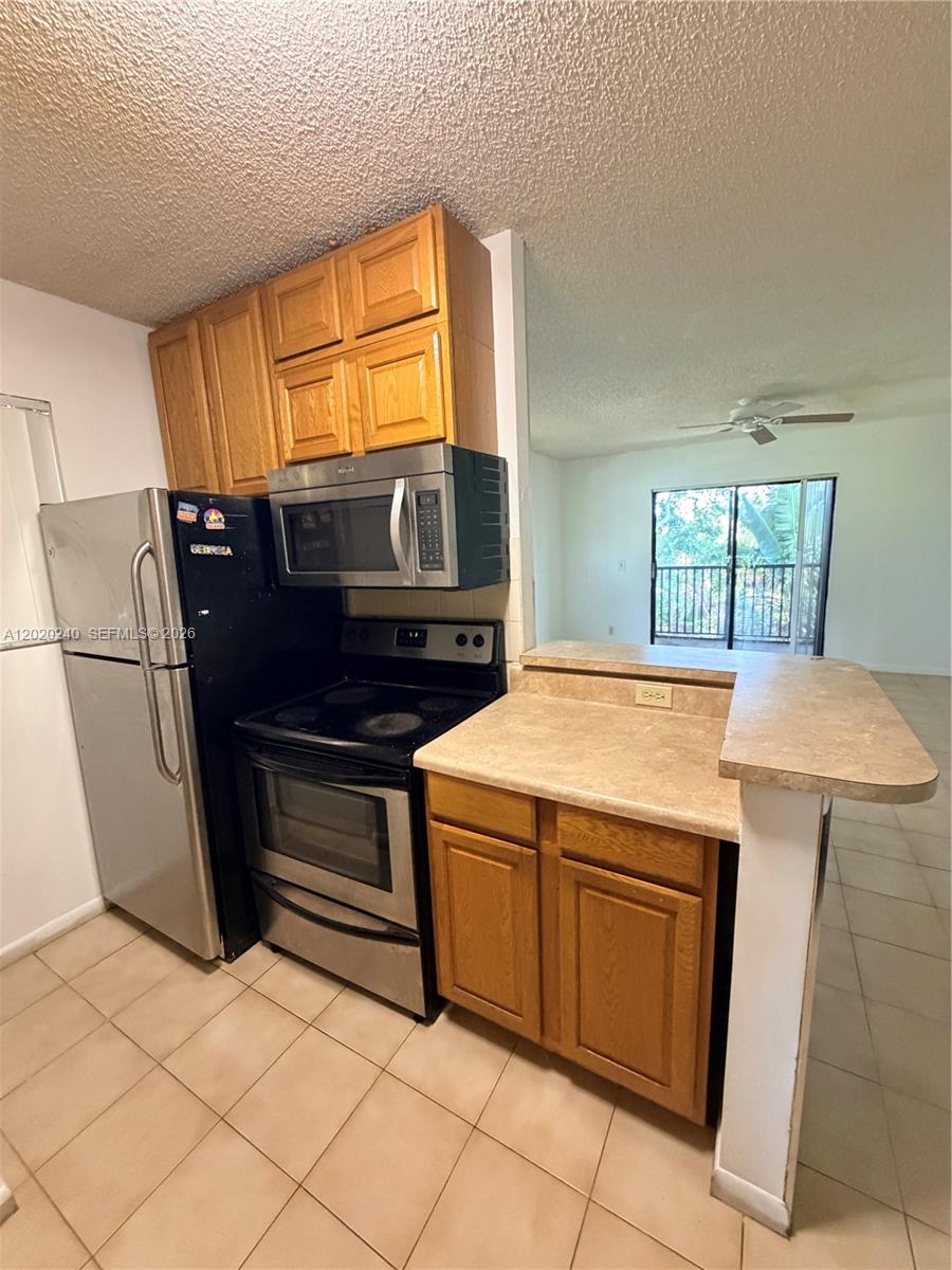 TIVOLI TRACE CONDO NO 5 - Residential