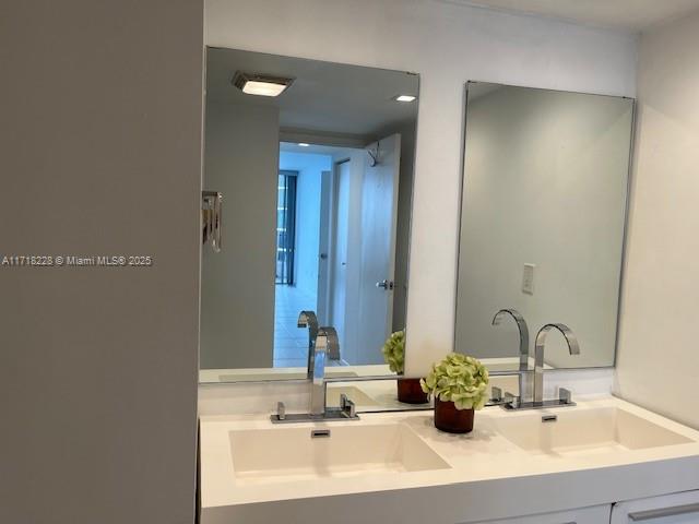 VENETIA CONDO - Residential