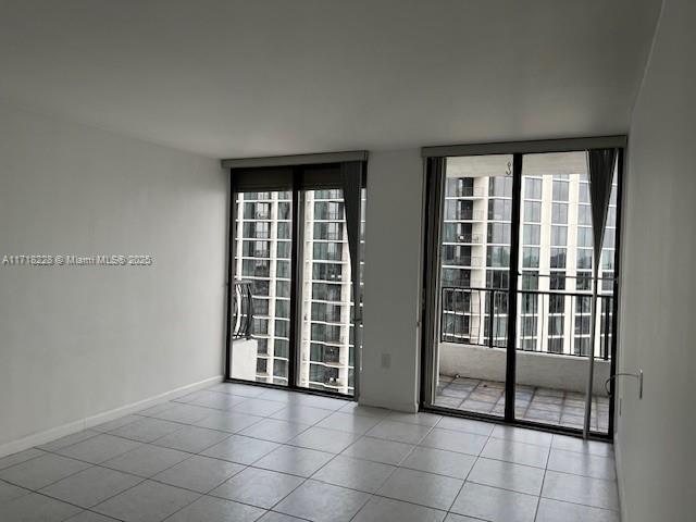 VENETIA CONDO - Residential
