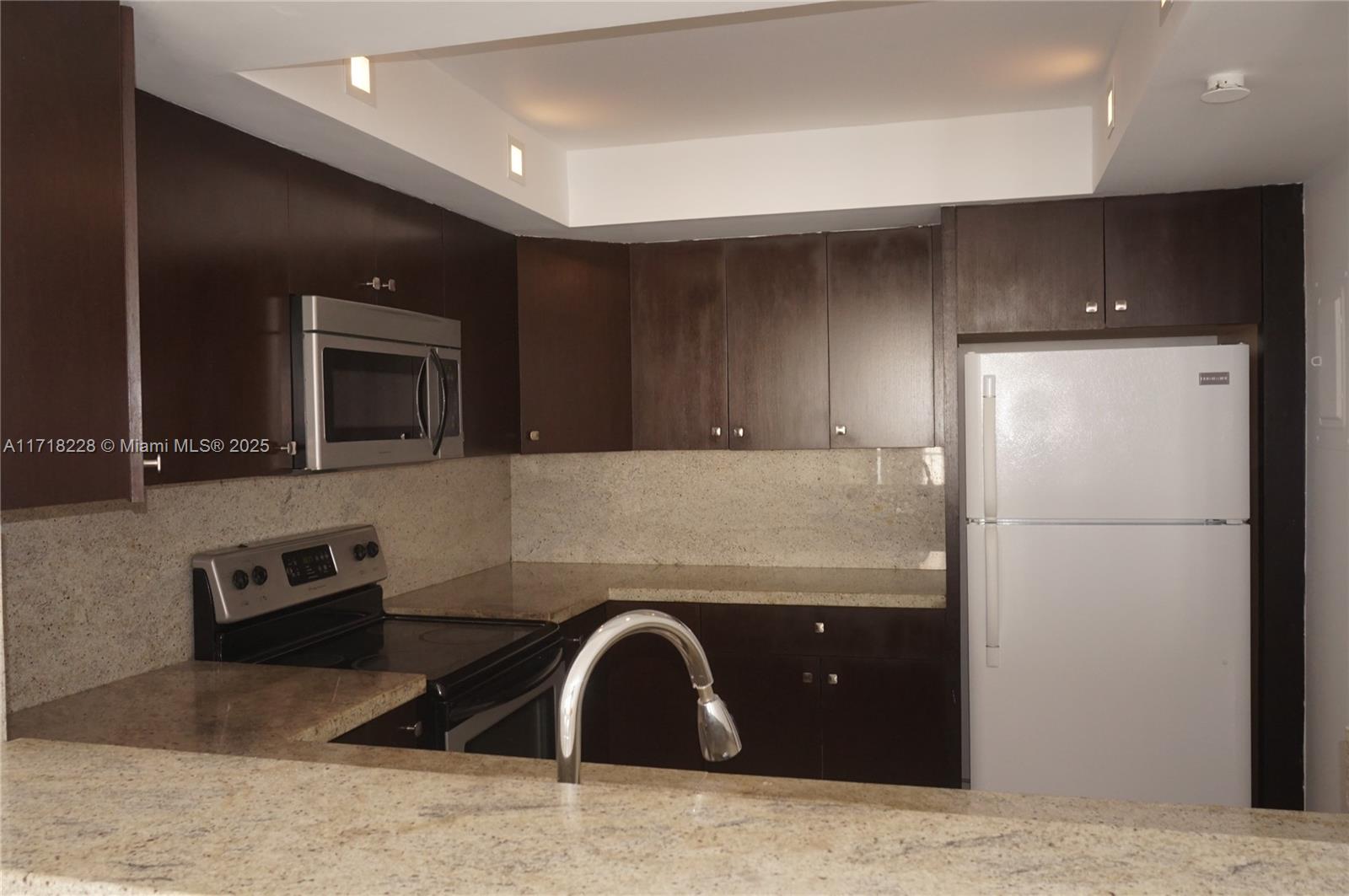 VENETIA CONDO - Residential