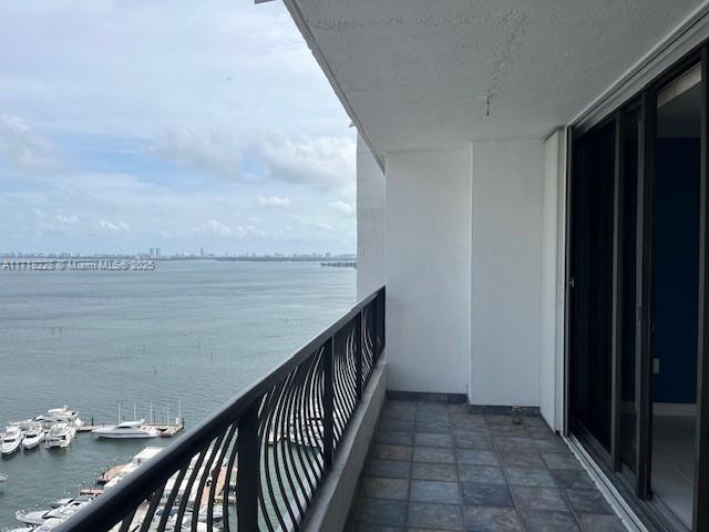 VENETIA CONDO - Residential
