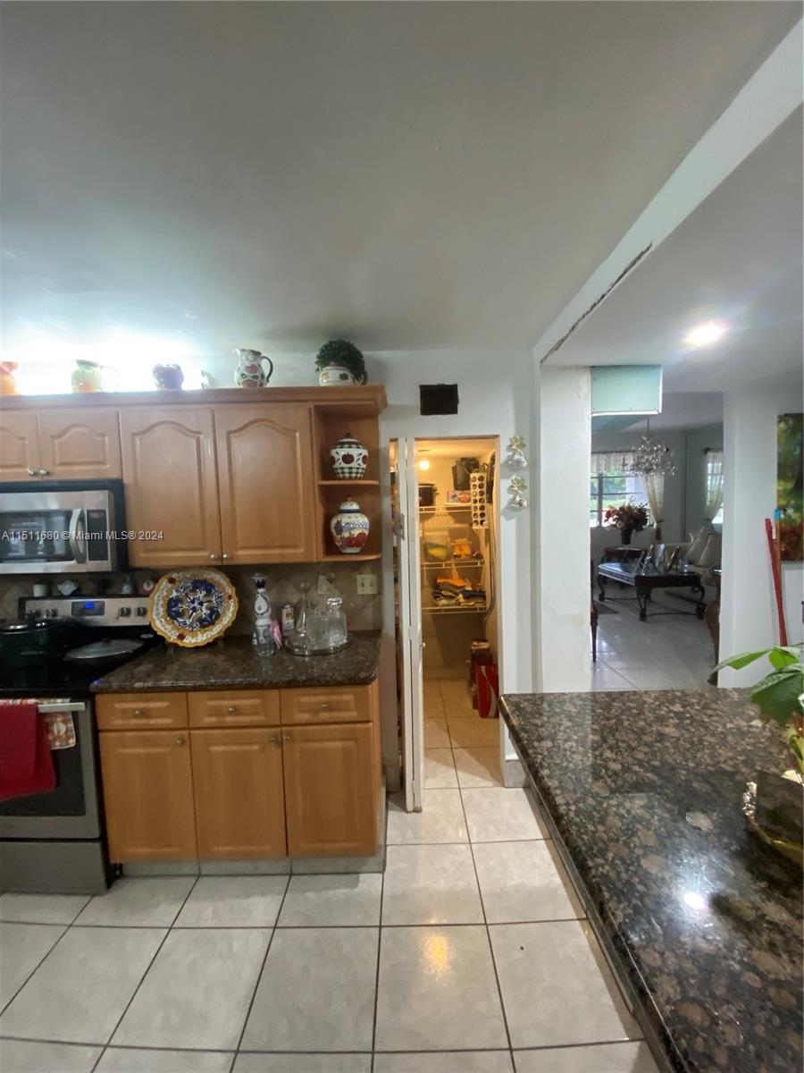 PALMLAND PARK - Residential
