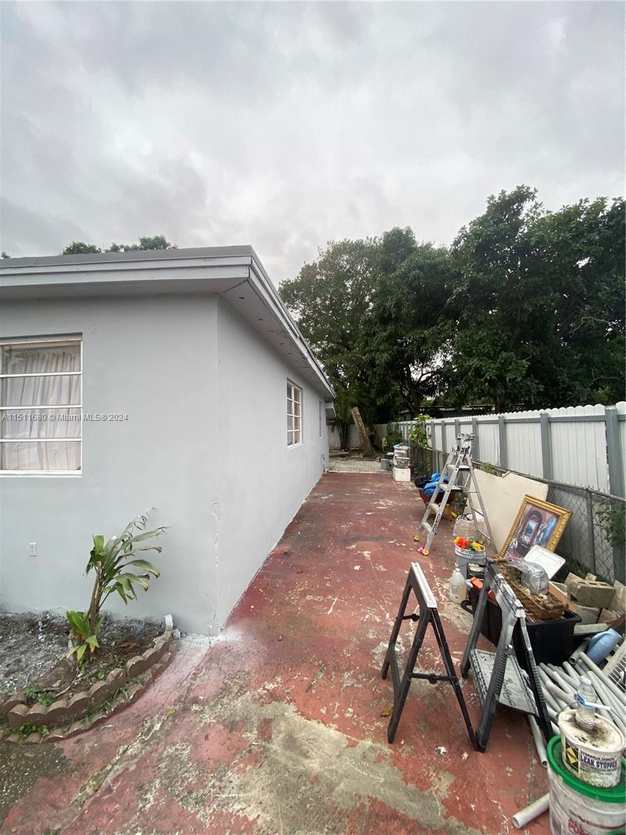 PALMLAND PARK - Residential